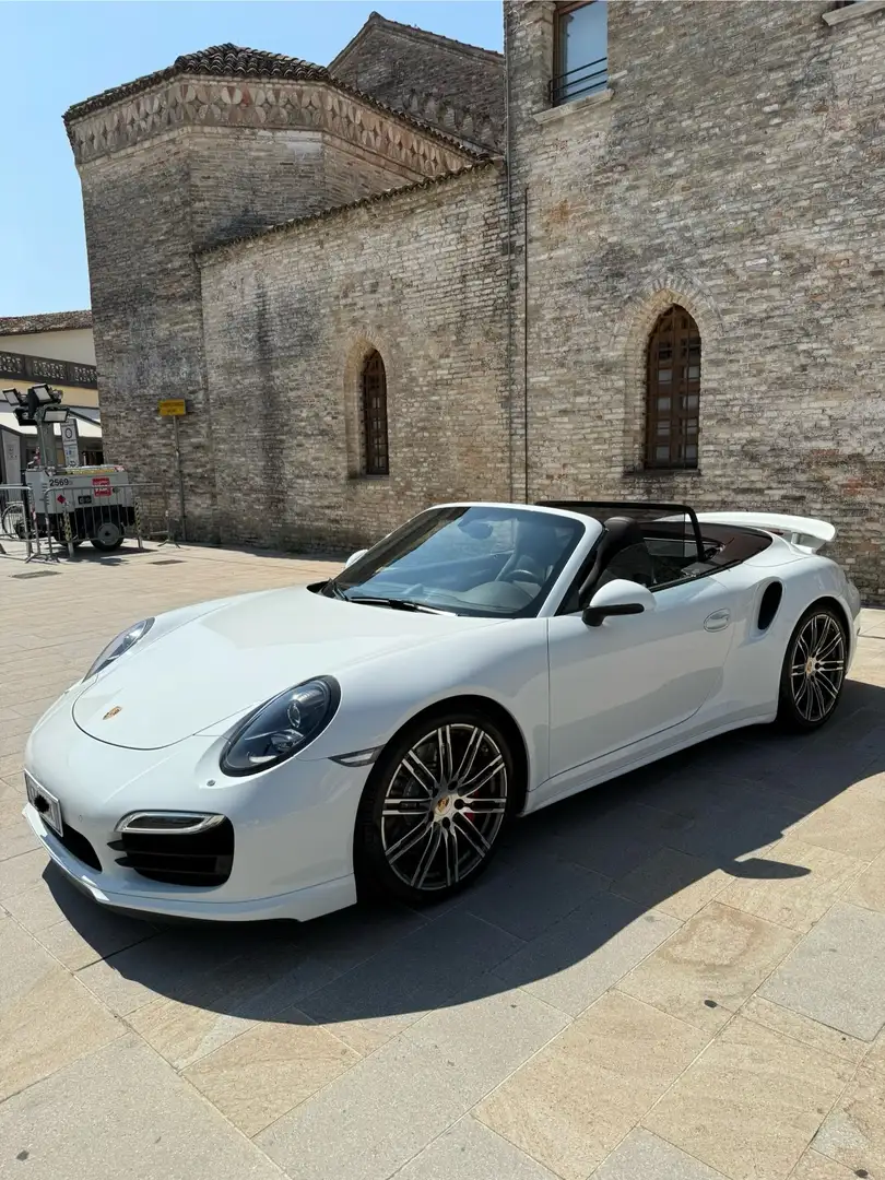Porsche 991 Turbo Cabrio - PDK - Ligt Design - Sport Chrono- S White - 1