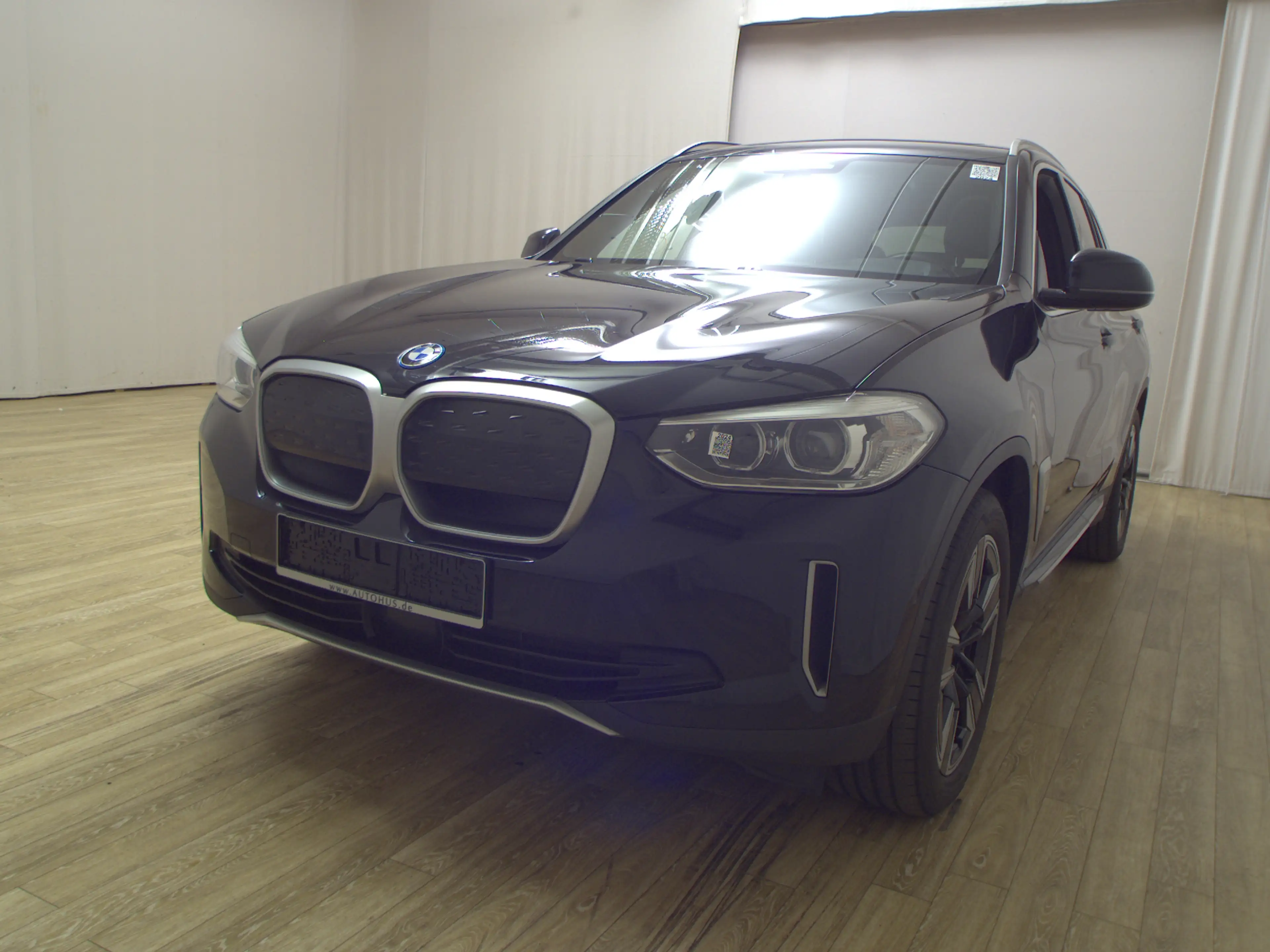 BMW iX3 Leder Navi LED LC Prof. Kamera — photo 2