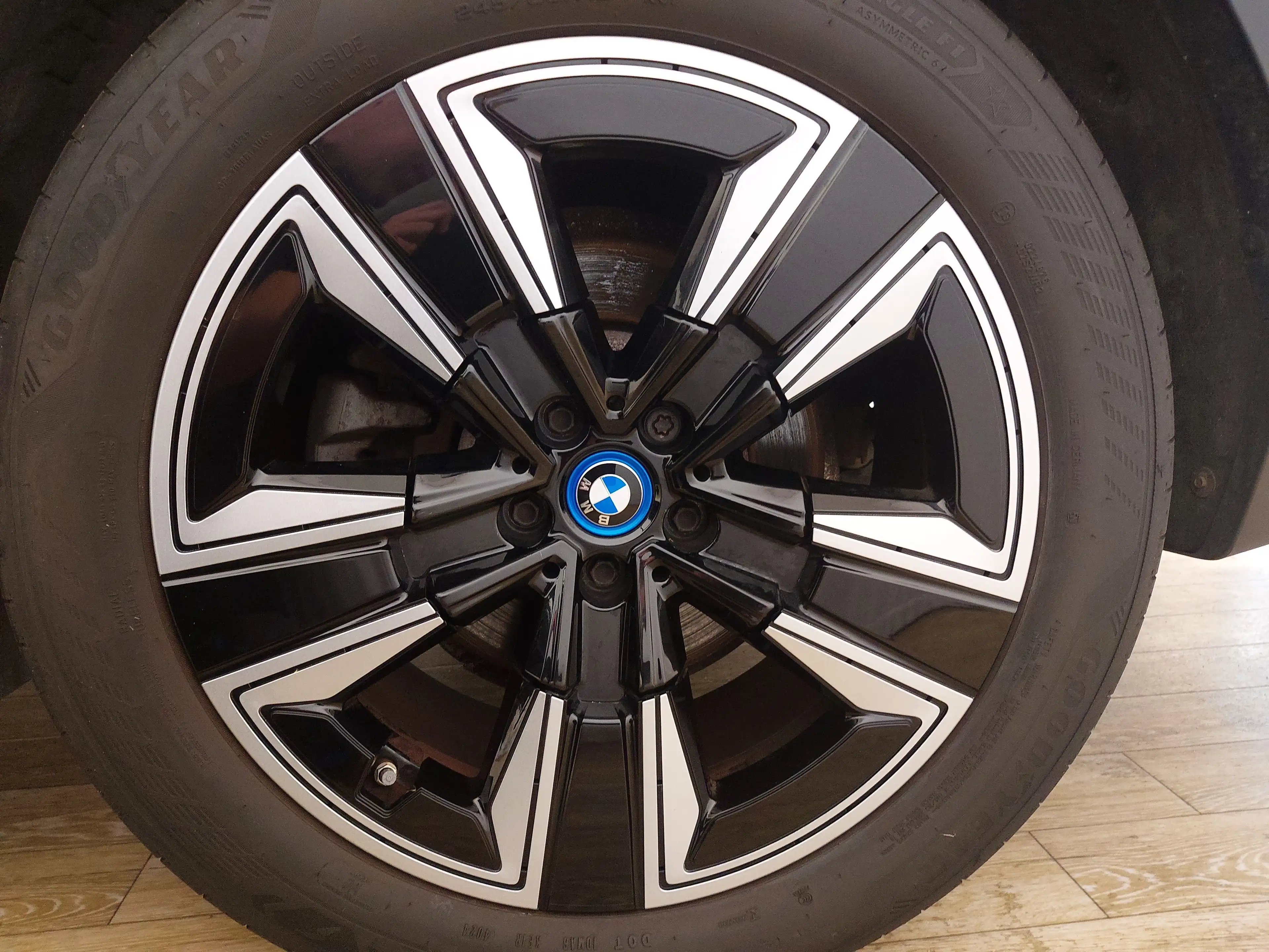 BMW iX3 Leder Navi LED LC Prof. Kamera — photo 8