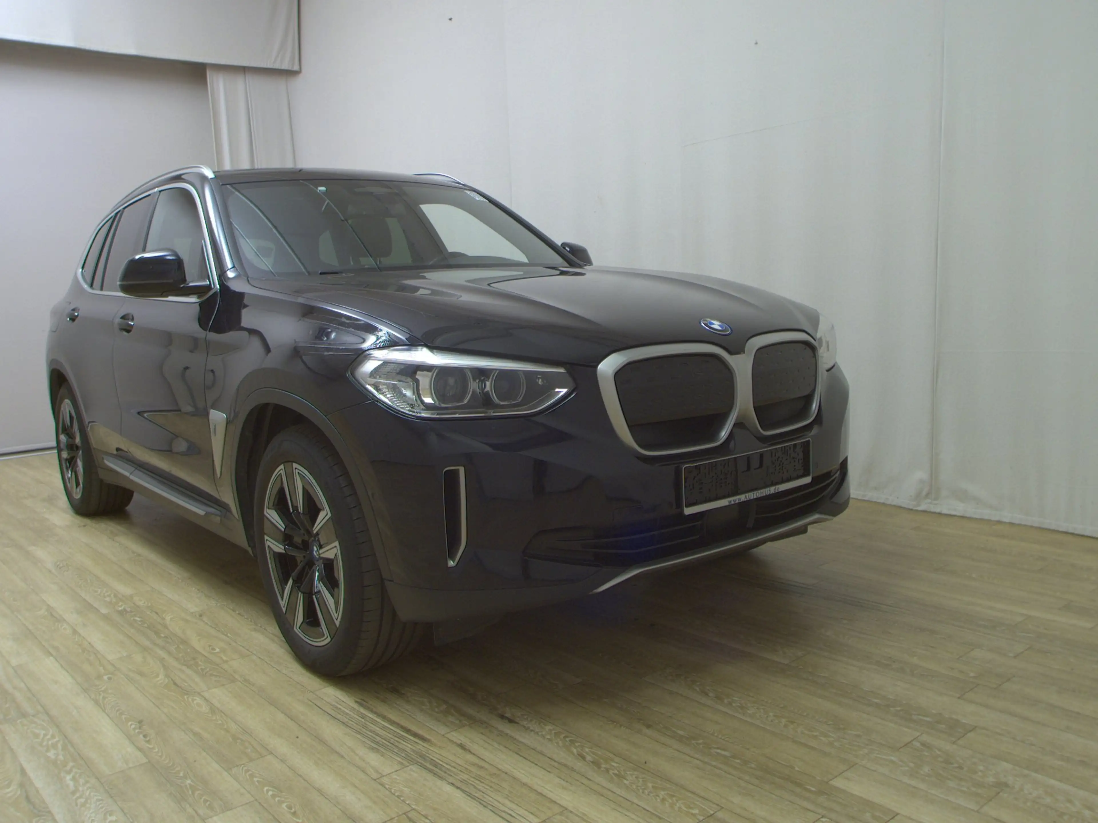 BMW iX3 Leder Navi LED LC Prof. Kamera — photo 3