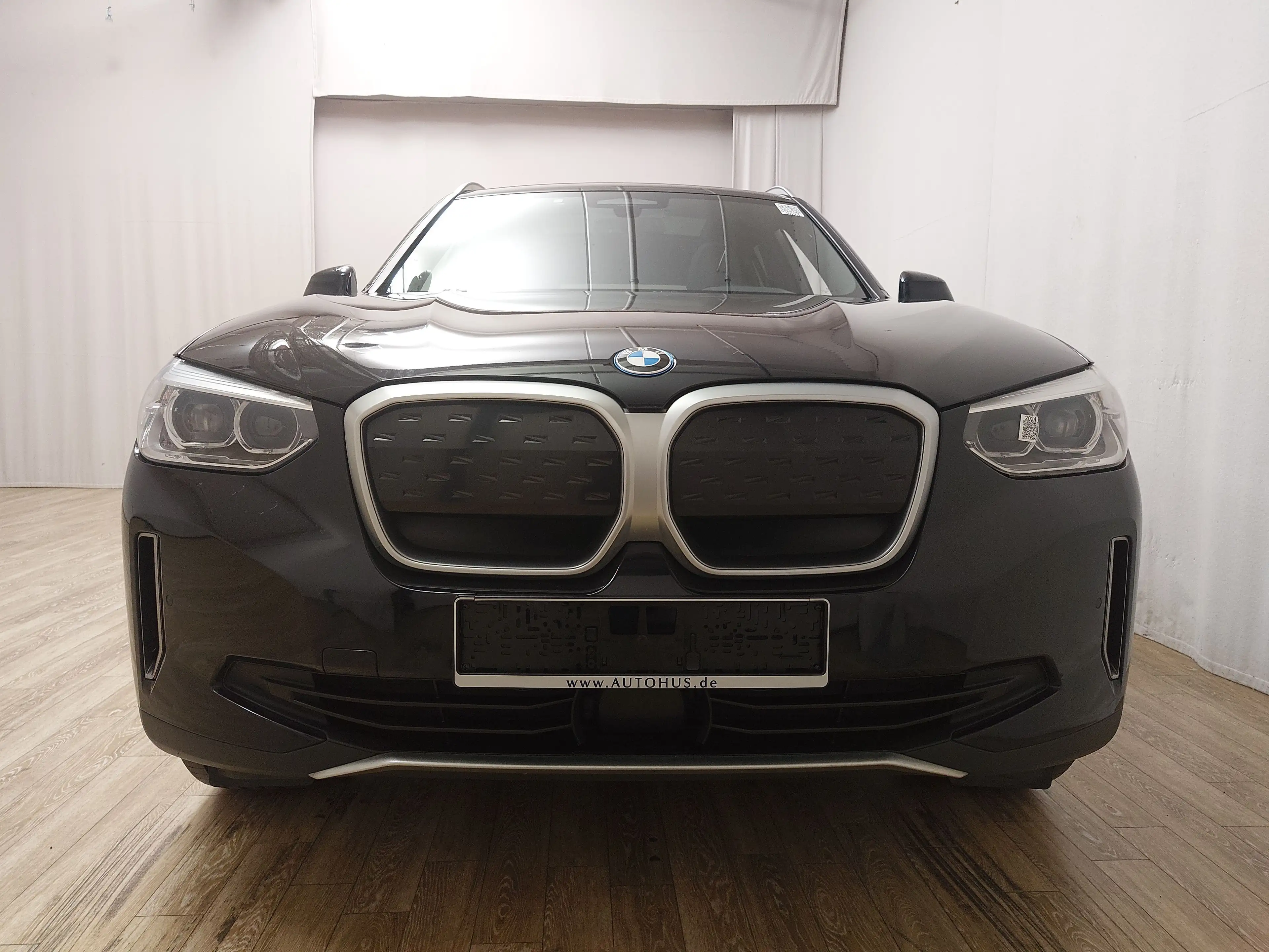 BMW iX3 Leder Navi LED LC Prof. Kamera — photo 9