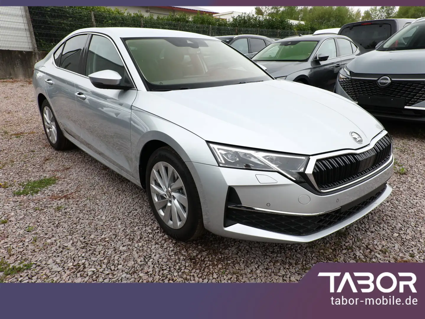 Skoda Octavia Lim eTSI150 DSG Selec Matrix Key Nav ACC Silber - 2