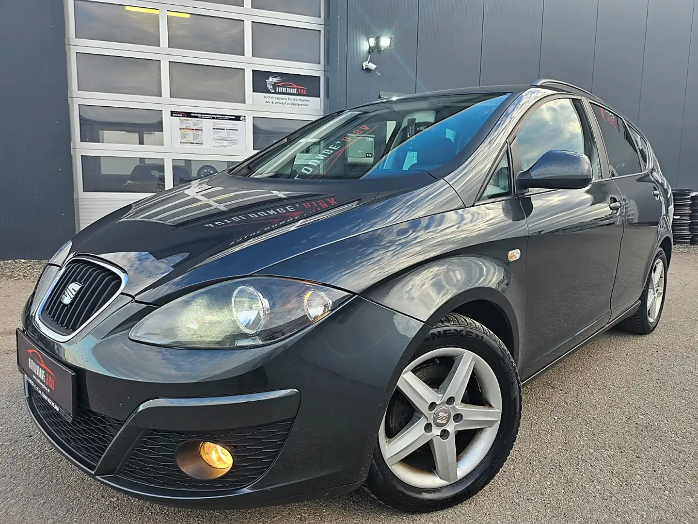 SEAT Altea XL 1,6 TDi PICKERL NEU:07/2027,Klima, 8-fach Alu B... Grau - 1