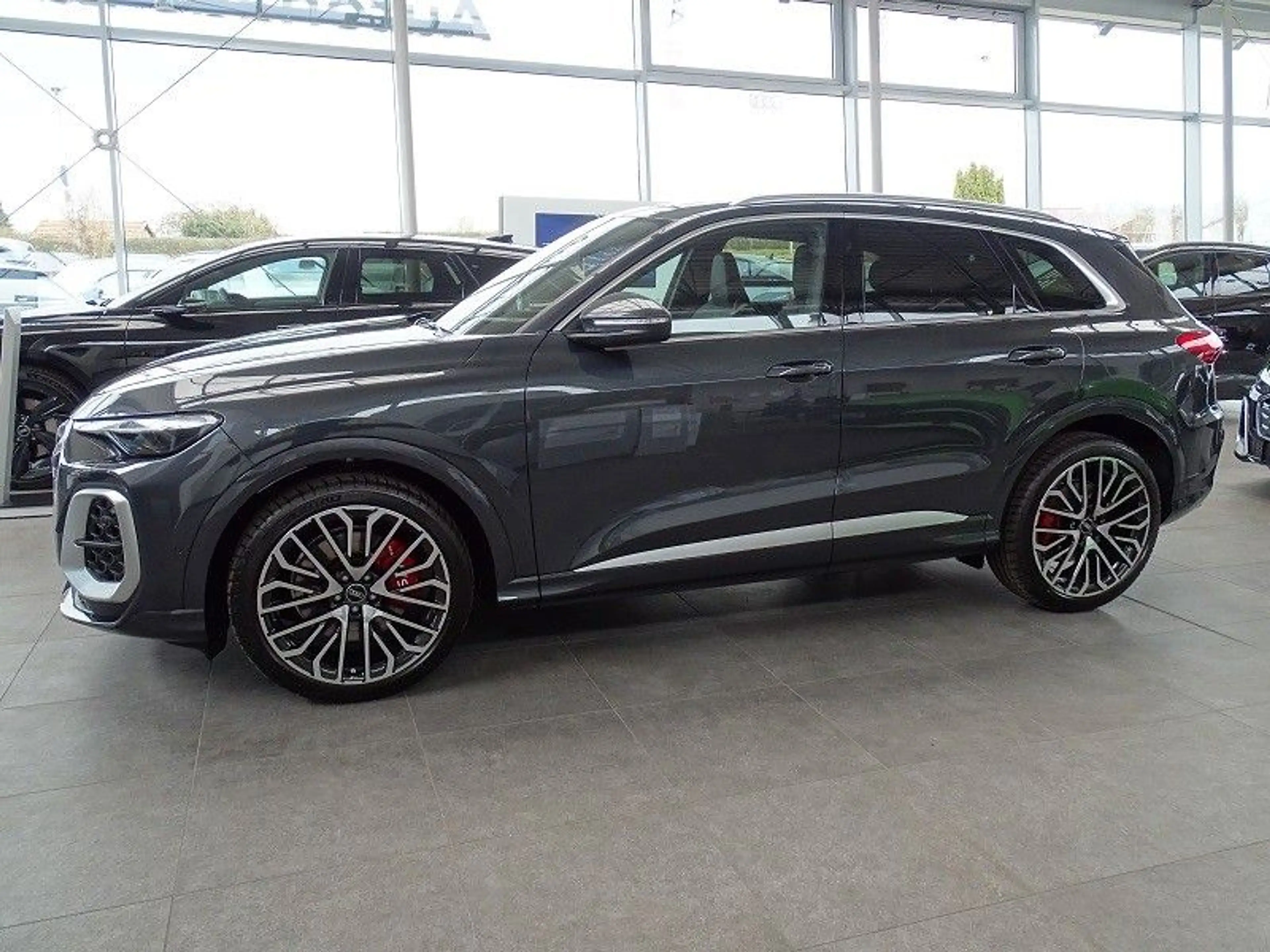 Audi SQ5 3.0 TFSI 270 kW quattro - Tech pro /  B & O — photo 4