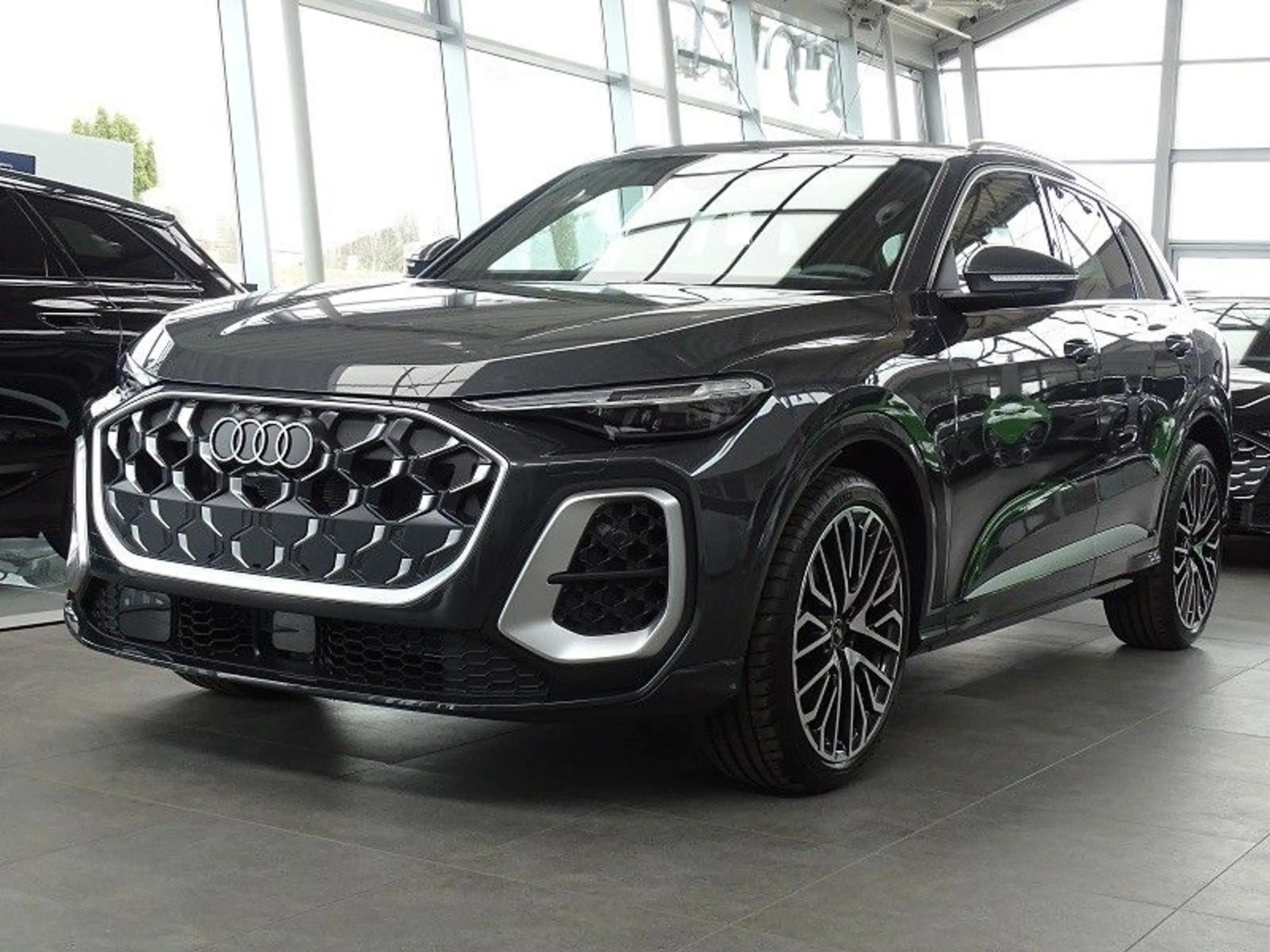 Audi SQ5 3.0 TFSI 270 kW quattro - Tech pro /  B & O