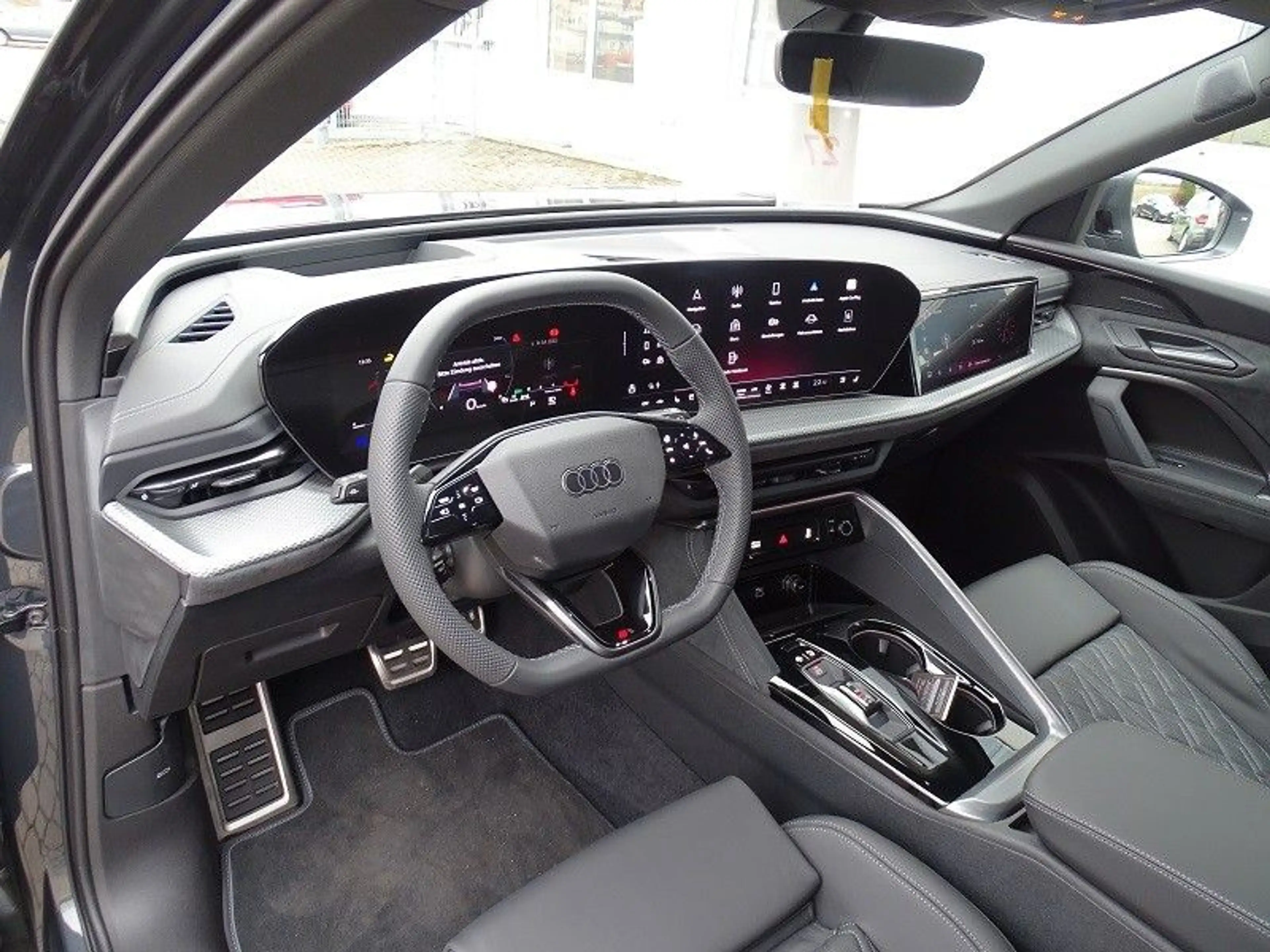 Audi SQ5 3.0 TFSI 270 kW quattro - Tech pro /  B & O — photo 10