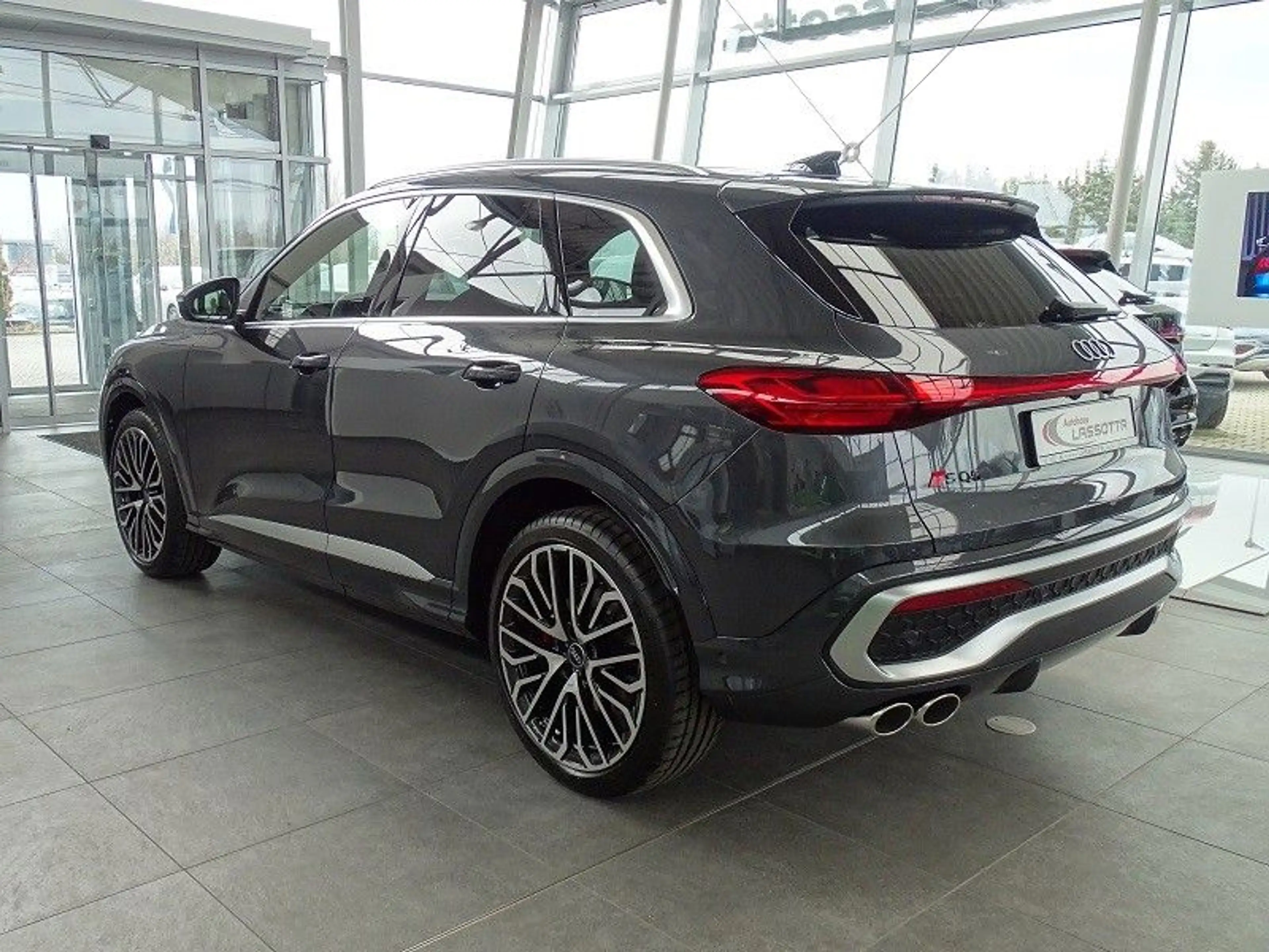 Audi SQ5 3.0 TFSI 270 kW quattro - Tech pro /  B & O — photo 5