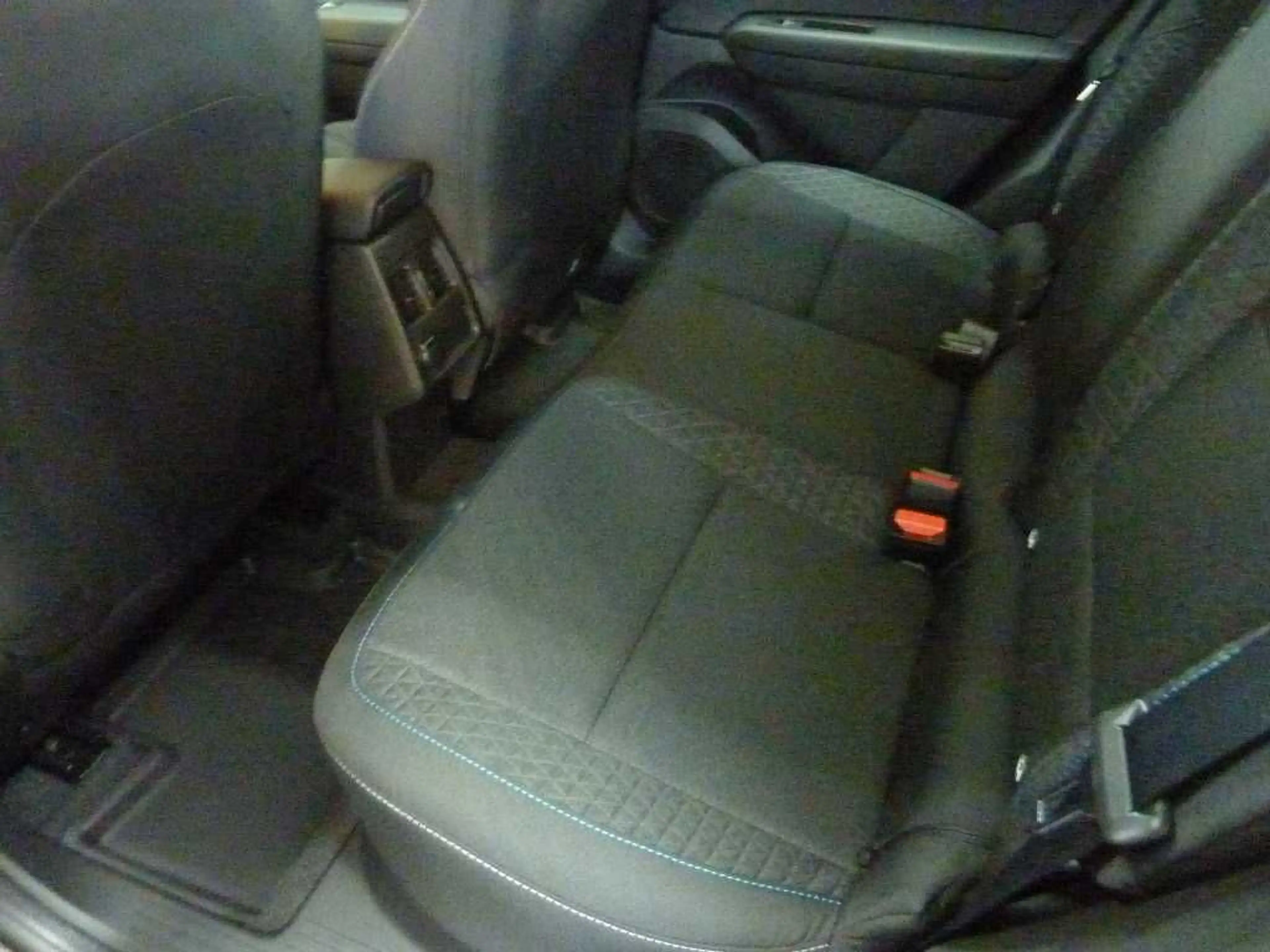 Mitsubishi Grandis Diamant PLUS 1.8 Hybrid — photo 11