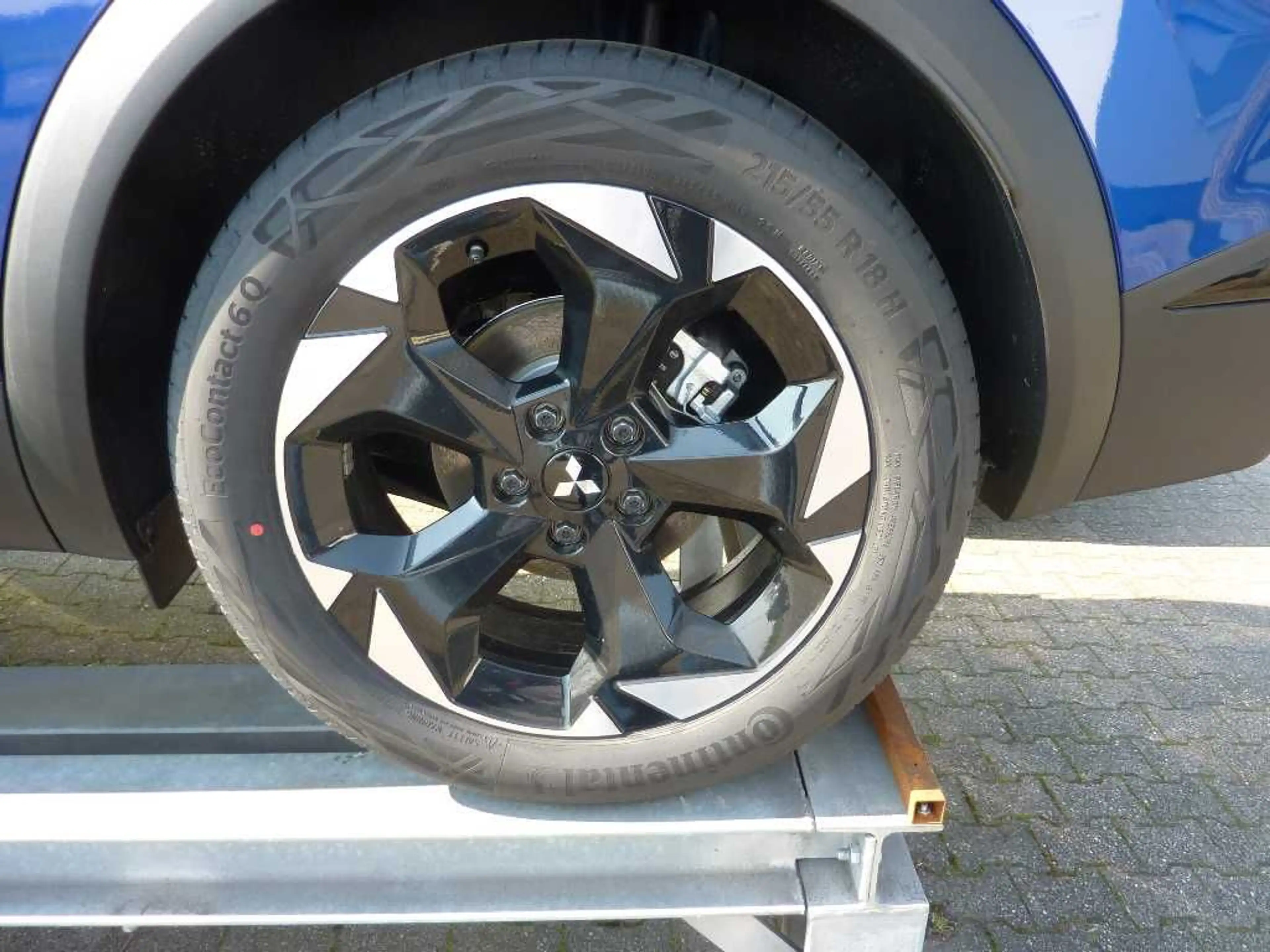 Mitsubishi Grandis Diamant PLUS 1.8 Hybrid — photo 5