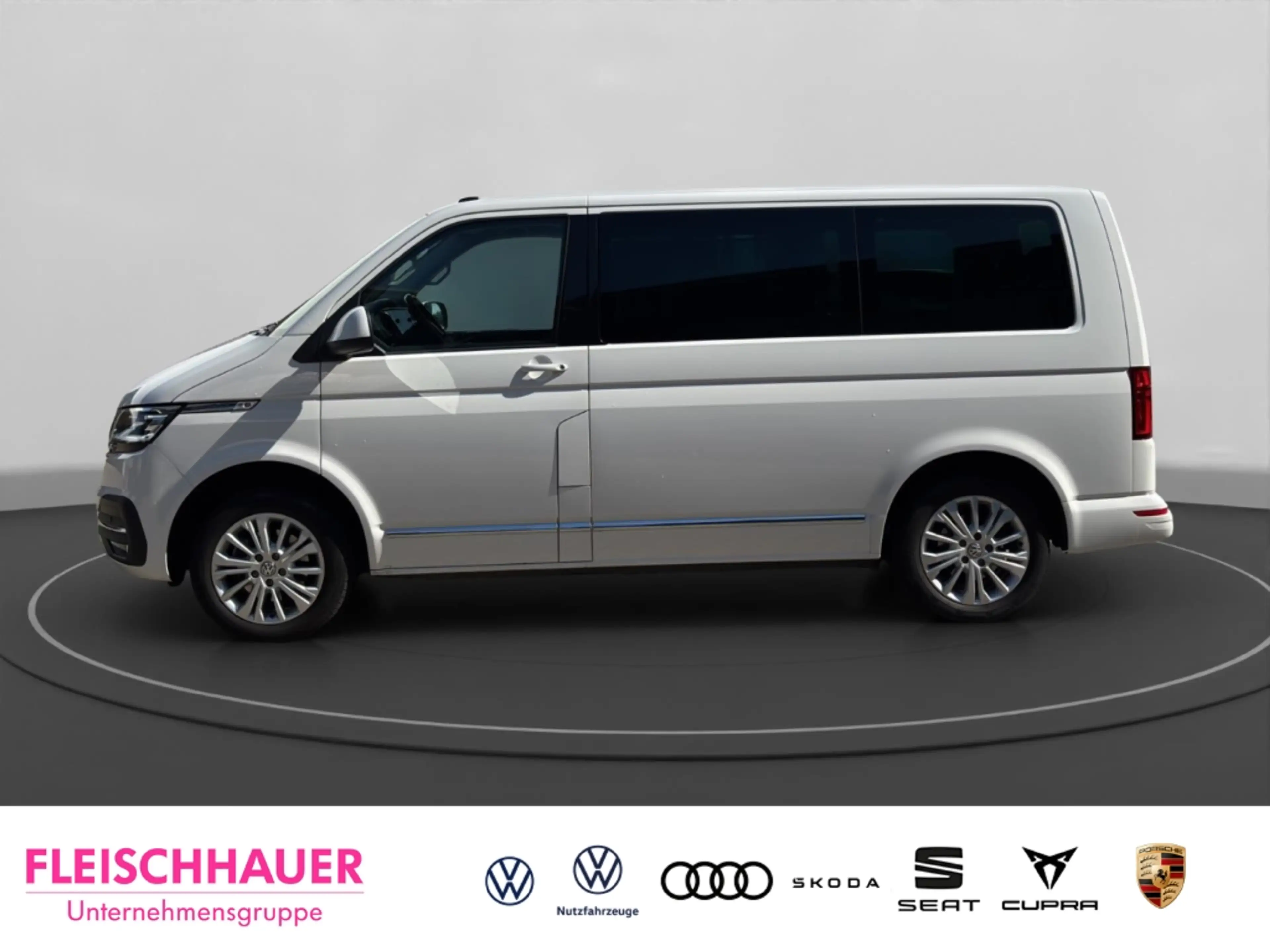 Volkswagen T6.1 Multivan 2.0 TDI Generation Six Comfortline — photo 3