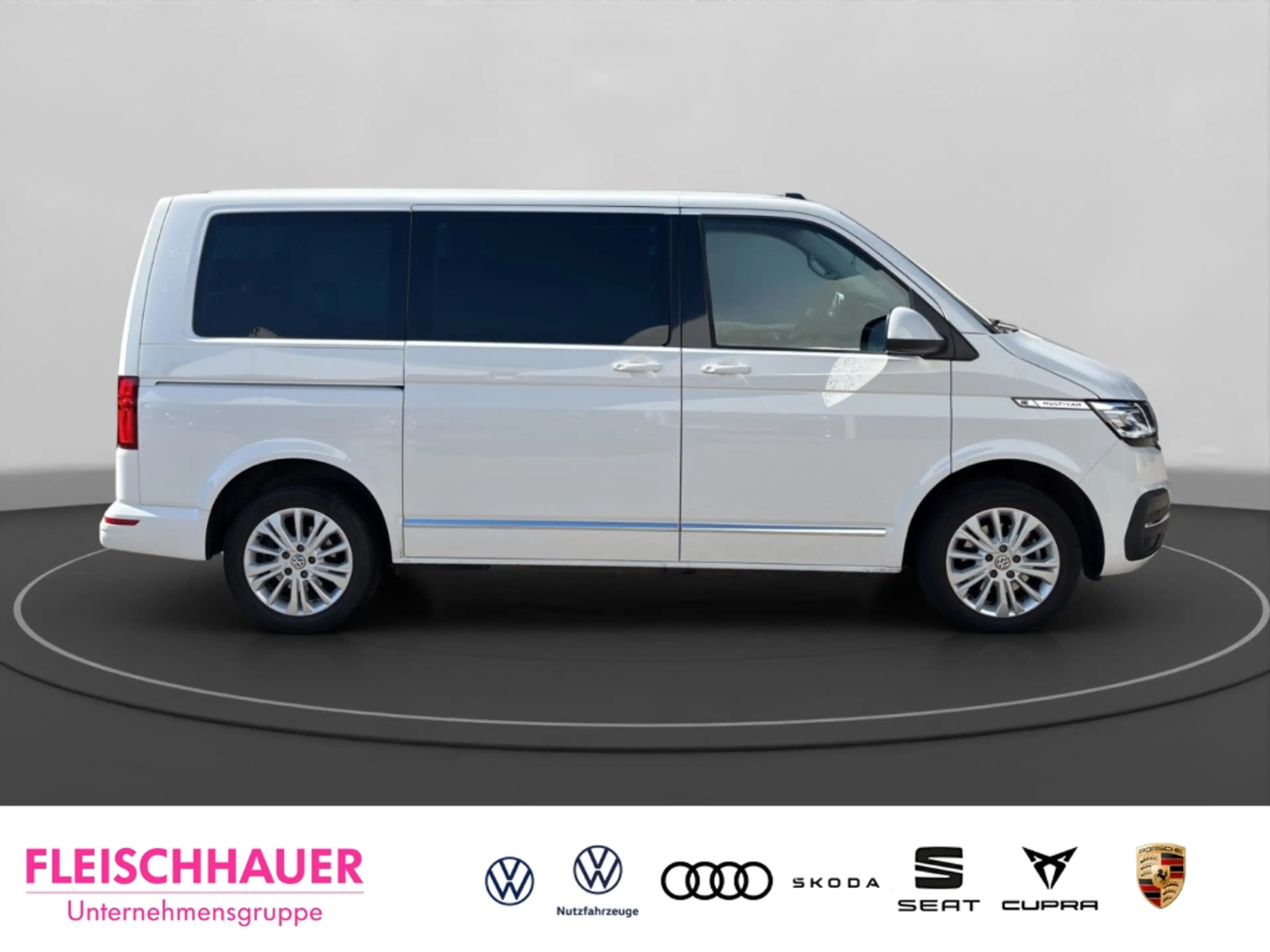 Volkswagen T6.1 Multivan 2.0 TDI Generation Six Comfortline — photo 8
