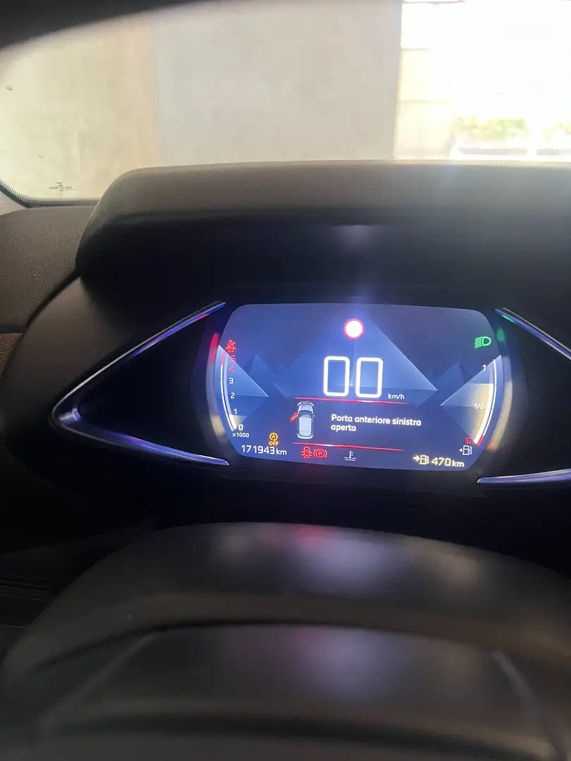 DS Automobiles DS 3 Crossback DS3 2019 Crossback DS3 1.5 bluehdi Business 100cv Nero - 2