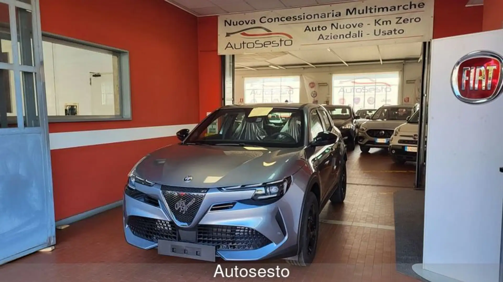 Alfa Romeo Junior 1.2 136 CV Hybrid eDCT6 Grigio - 1