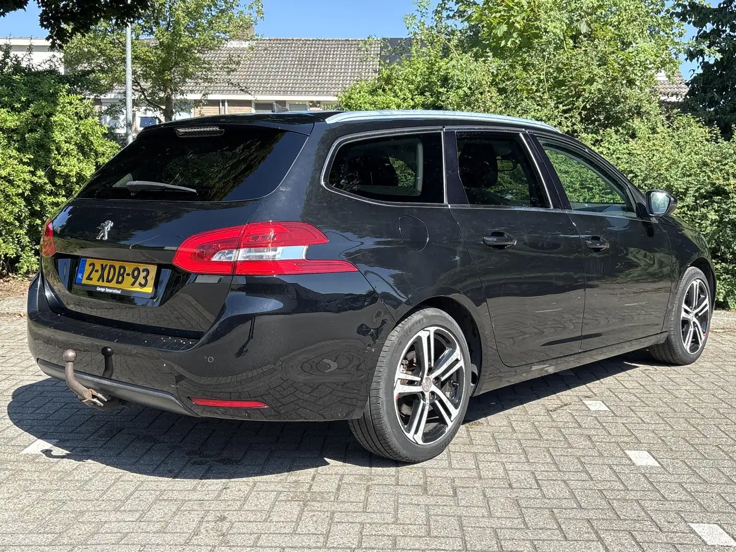 Peugeot 308 SW 1.6 BlueHDI Blue Lease Executive | Pano | Clima Black - 2