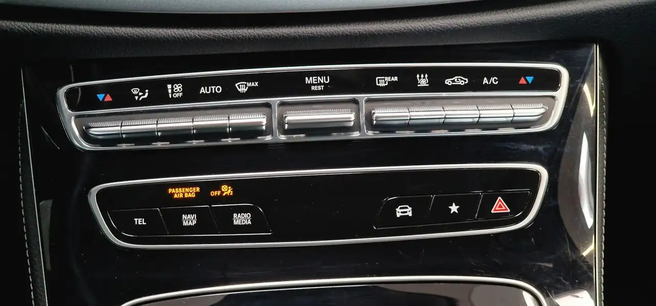 Mercedes-Benz E-Class de T Austria Edition Aut. *AHK*Kamera*Keyless-Go*, миниатюра 20