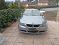 BMW 320 320d Touring - thumbnail 1