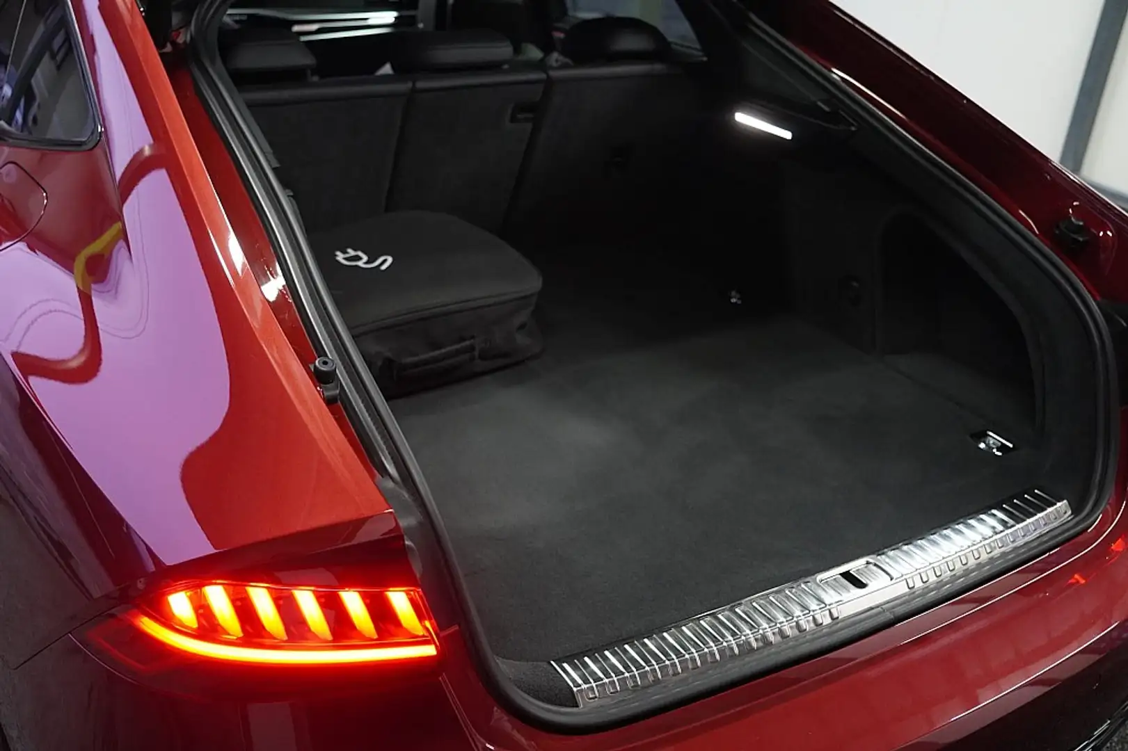 Audi A7 Sportback 50 TFSIe PHEV quattro S-tronic Roşu - 2