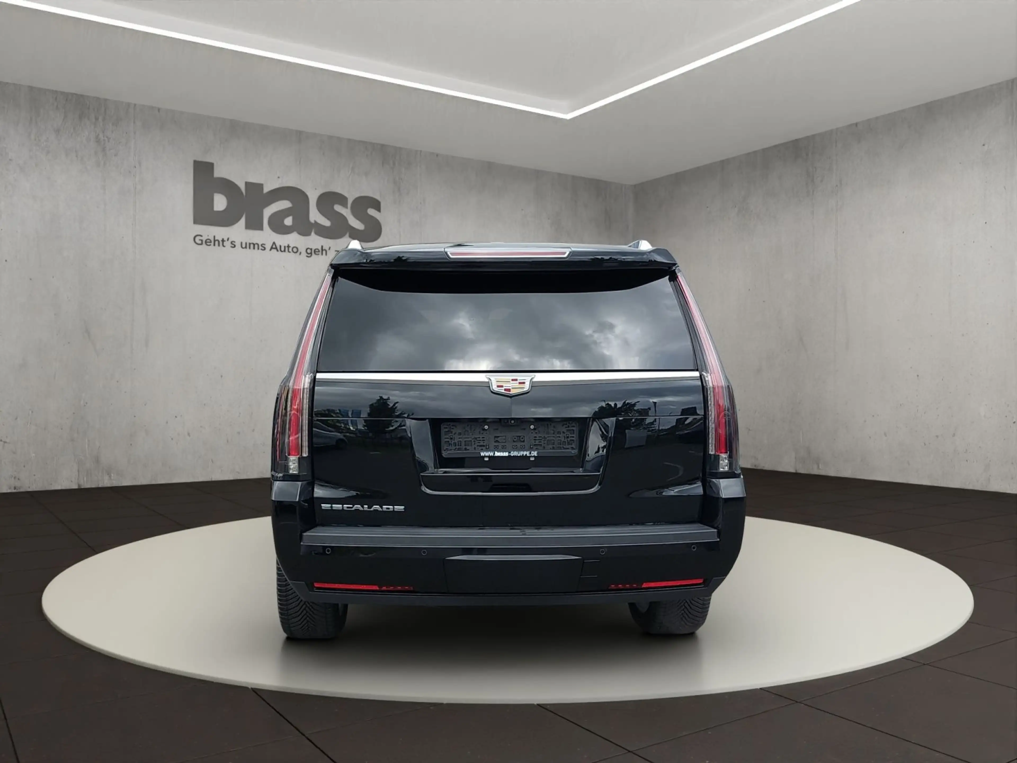 Cadillac Escalade 6.2 V8 Platinum — photo 3