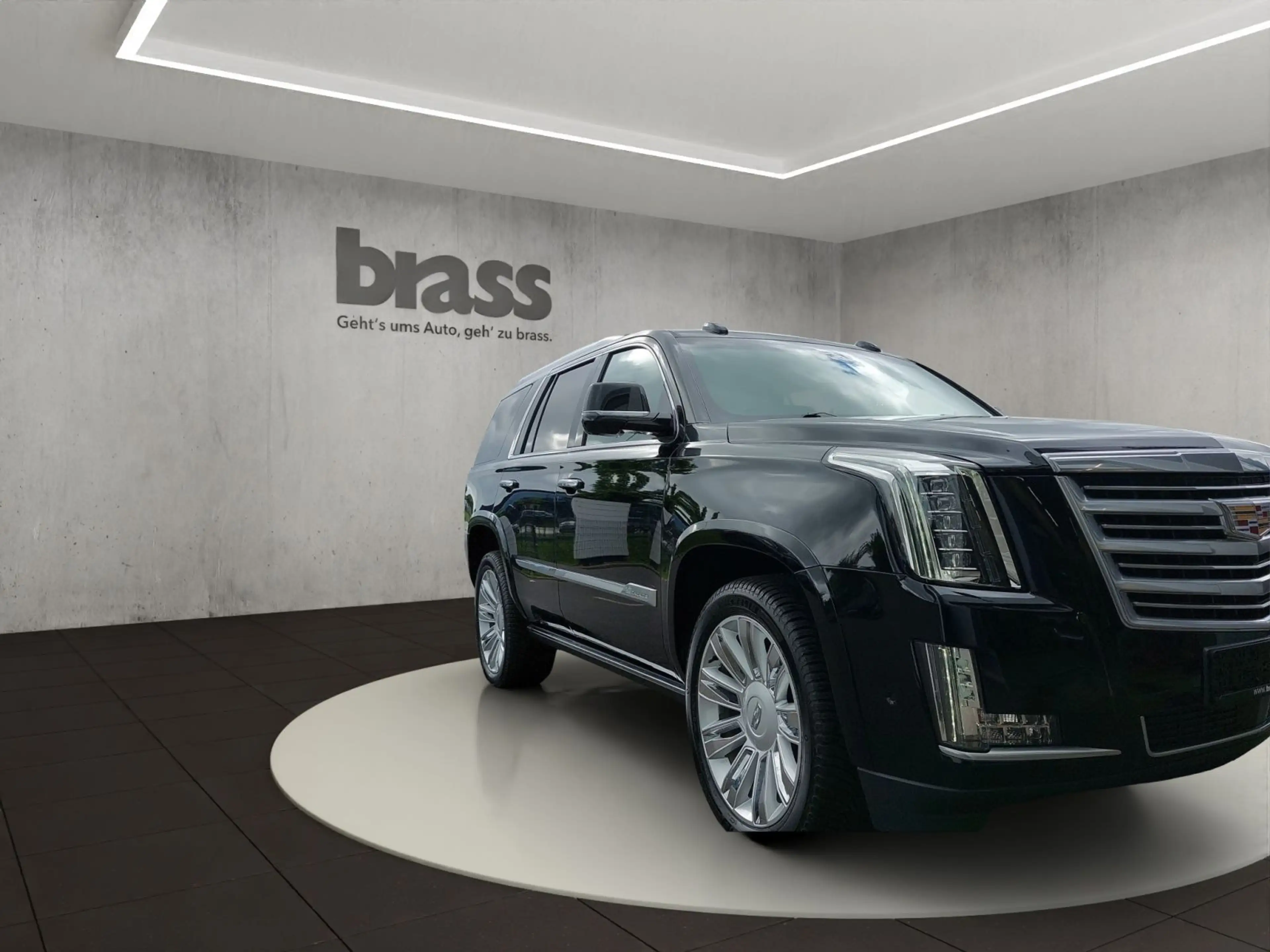 Cadillac Escalade 6.2 V8 Platinum — photo 6