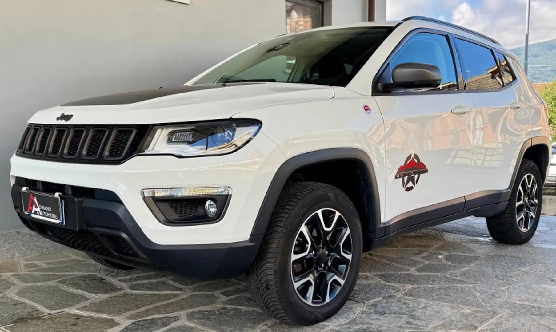 Jeep Compass 2.0 mjt Trailhawk 4wd active drive low 170cv auto Blanc - 1