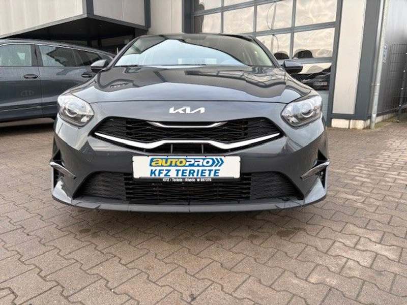 Kia Ceed / cee'd 1.0 T-GDI Edition 7 — photo 2