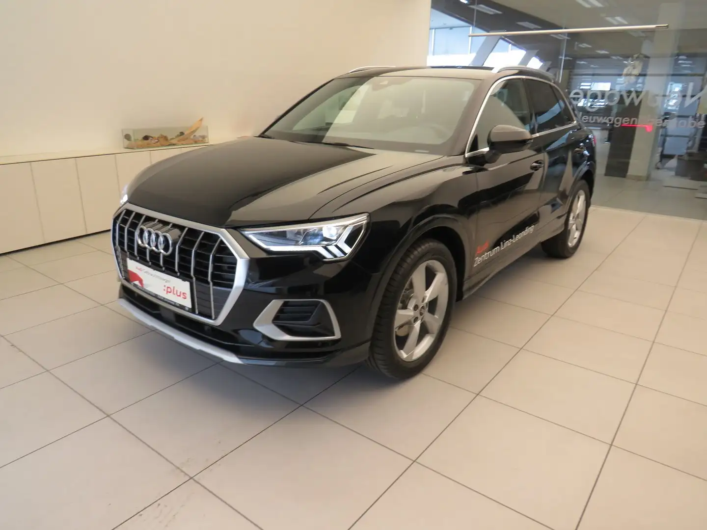 Audi Q3 35 TDI advanced exterieur Schwarz - 1