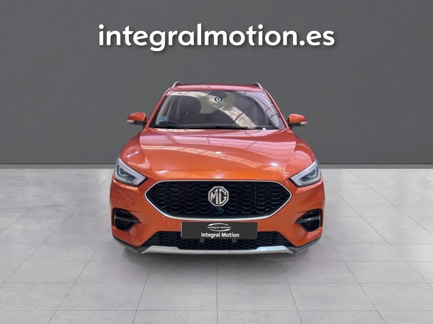 MG ZS 1.5 Comfort Naranja - 2