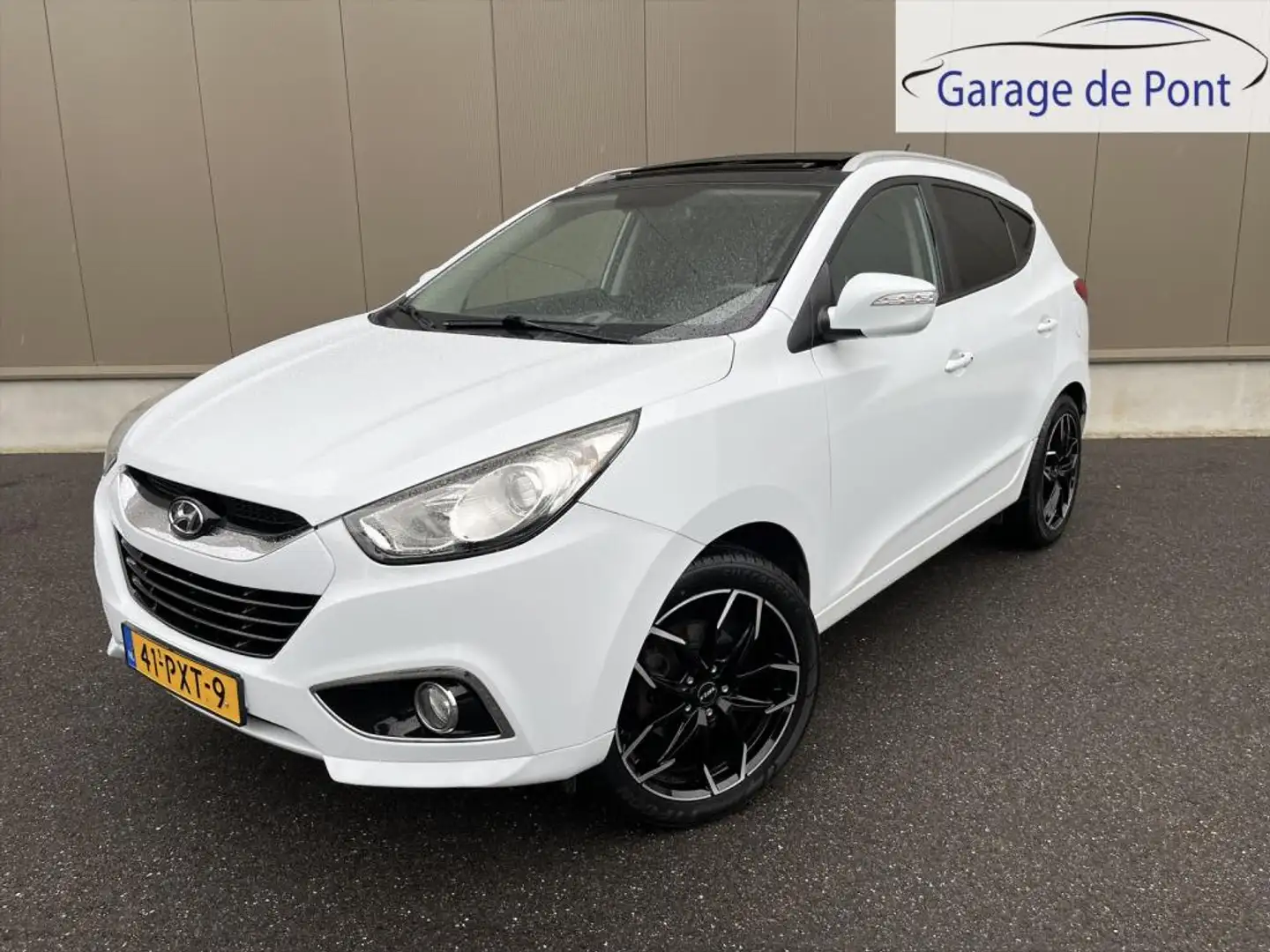 Hyundai iX35 2.0i i-Catcher automaat, panorama, pdc, nieuwe apk Wit - 1
