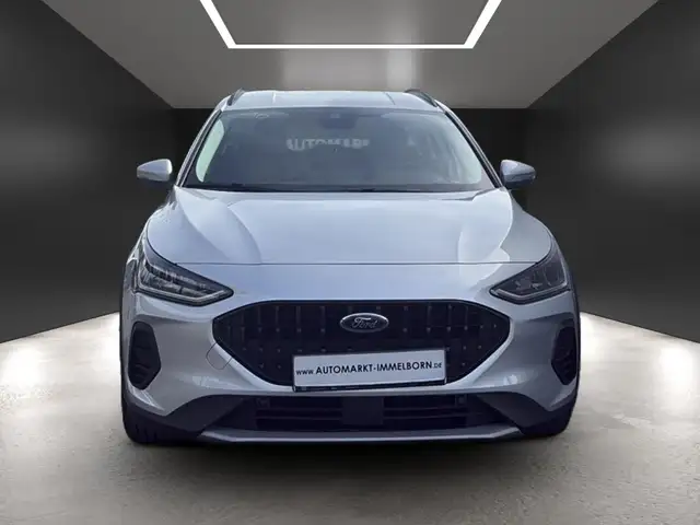 Ford Focus view 9