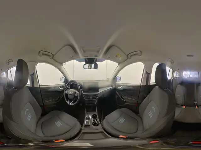 Ford Focus view 13