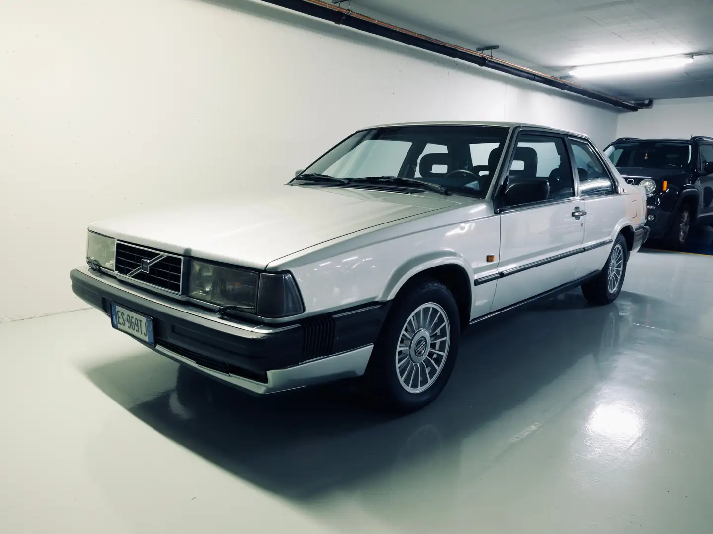 Volvo 780 TD Silver - 2