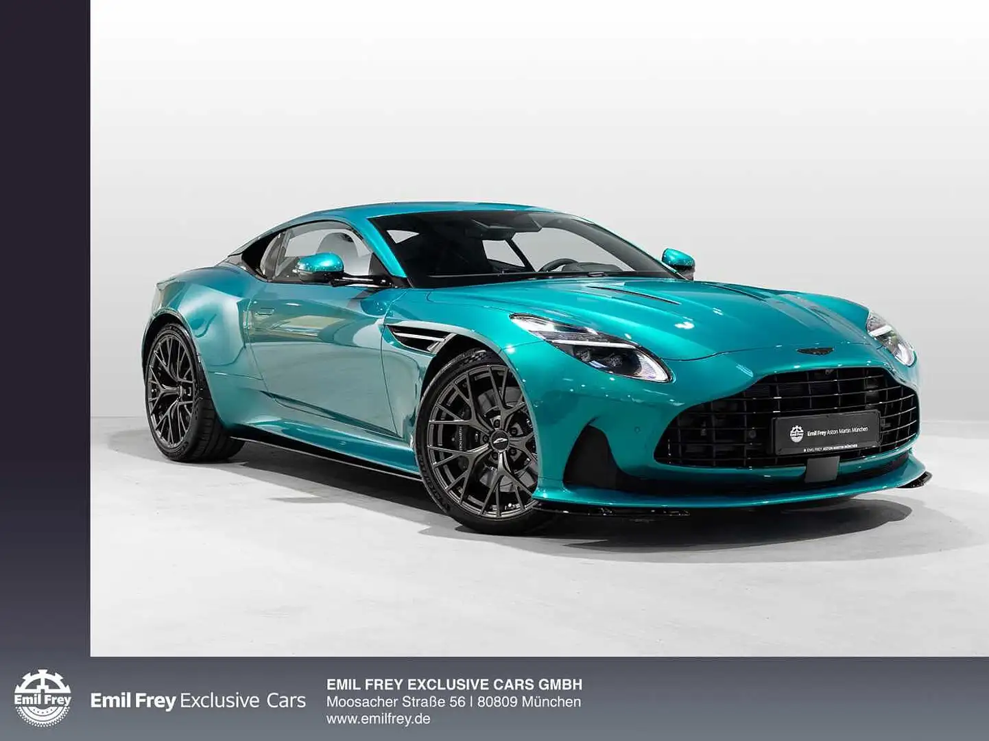 Aston Martin DB12 Coupe Vert - 1