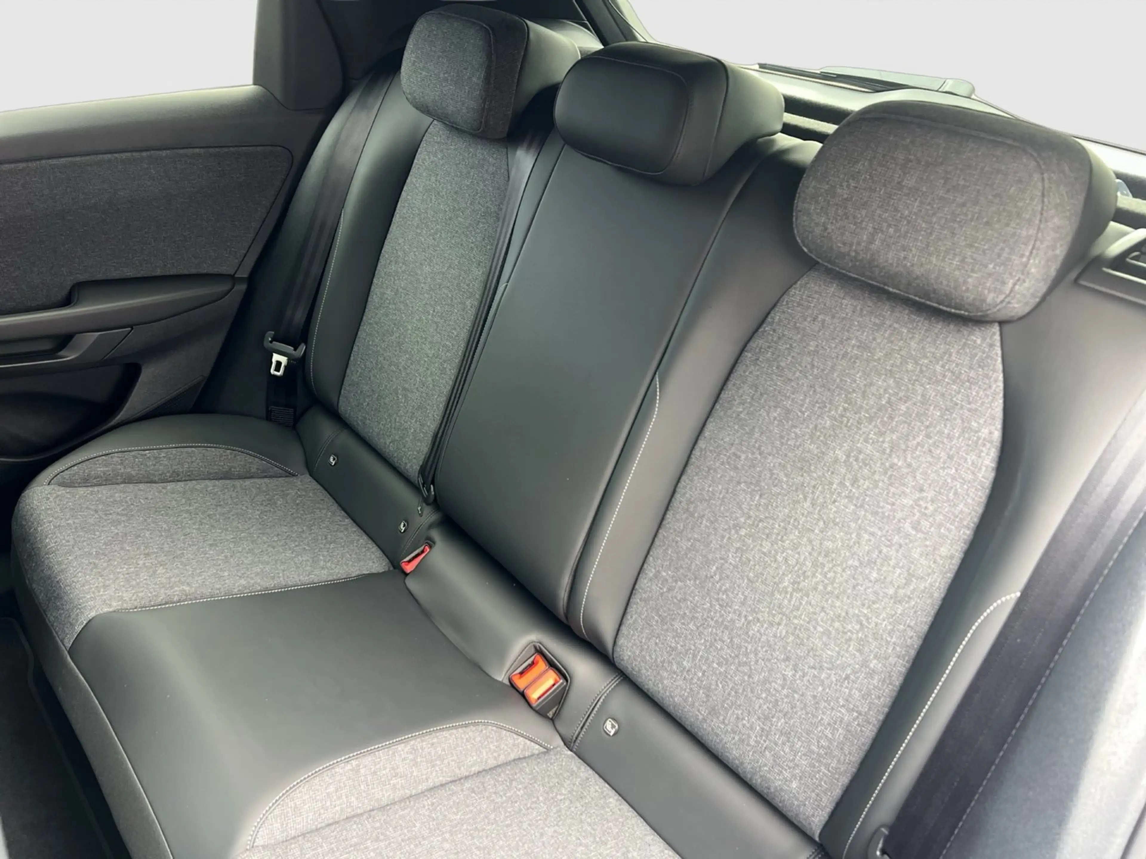 Volkswagen ID. Polo VW ID. Polo Style Edition+ 155 kW - 52 kWh — photo 13