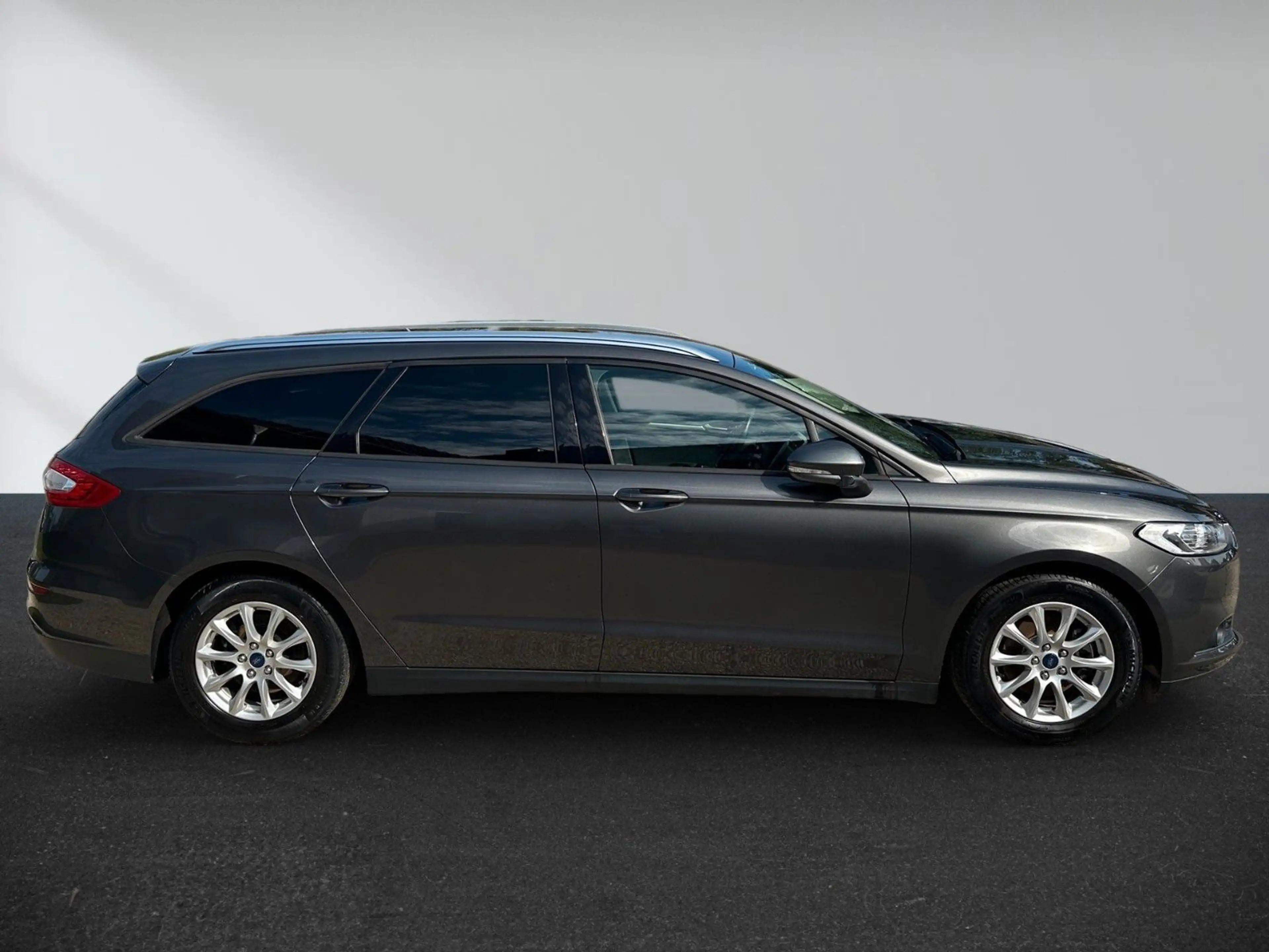 Ford Mondeo Turnier Business Edition — photo 5