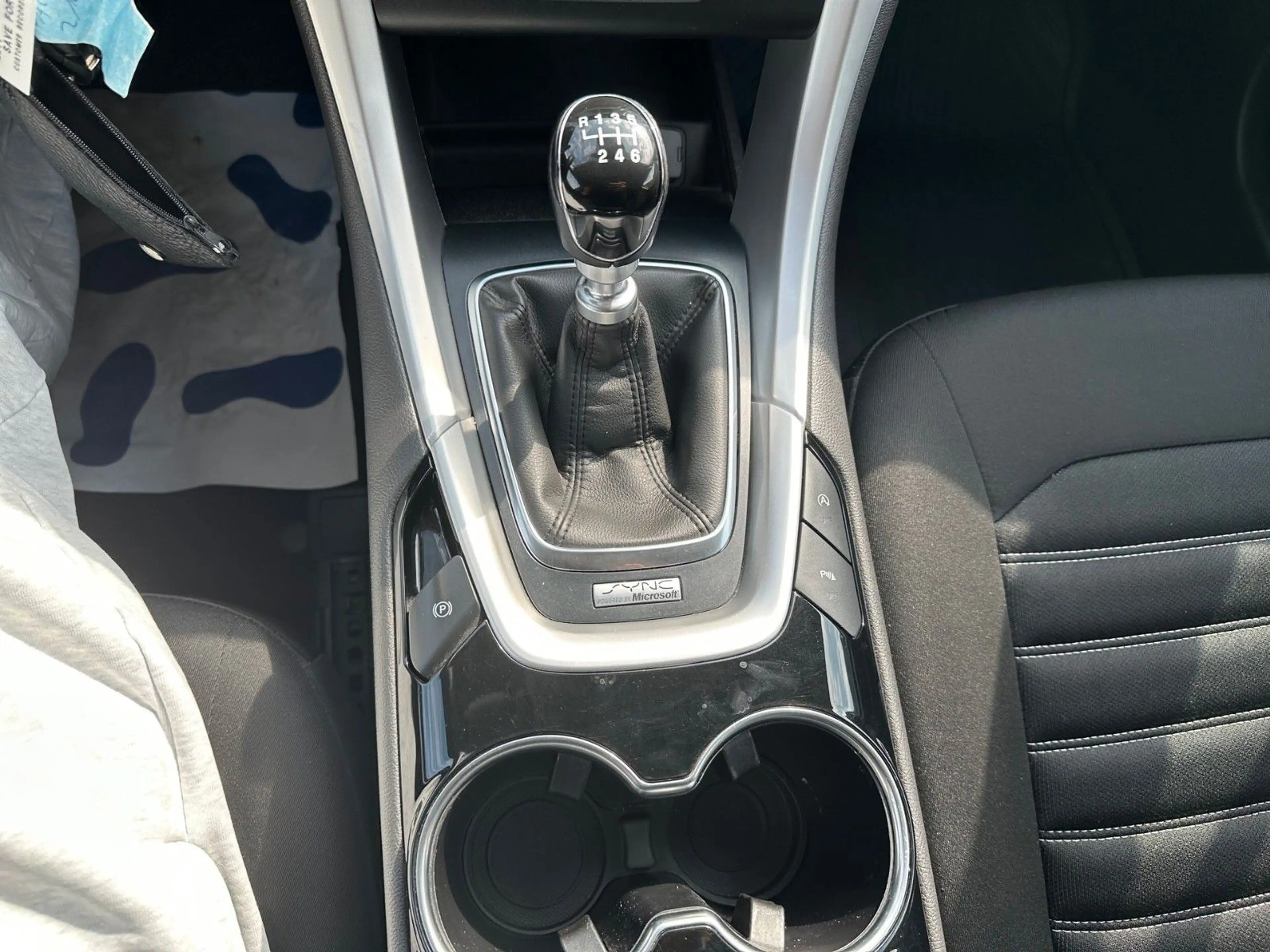 Ford Mondeo Turnier Business Edition — photo 11