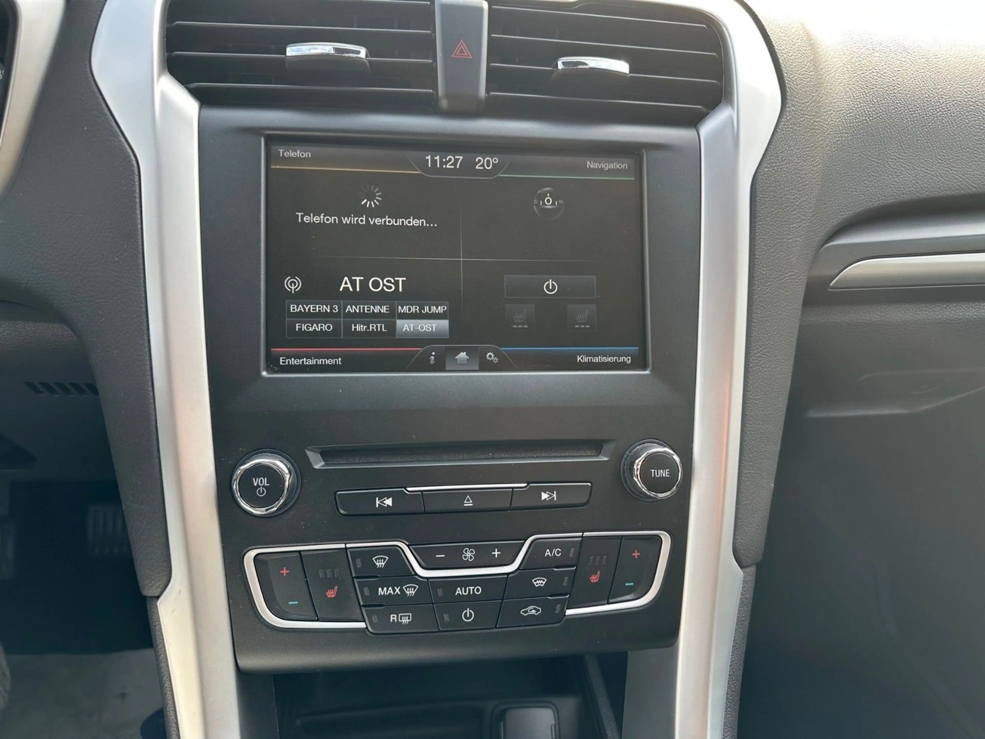 Ford Mondeo Turnier Business Edition — photo 10
