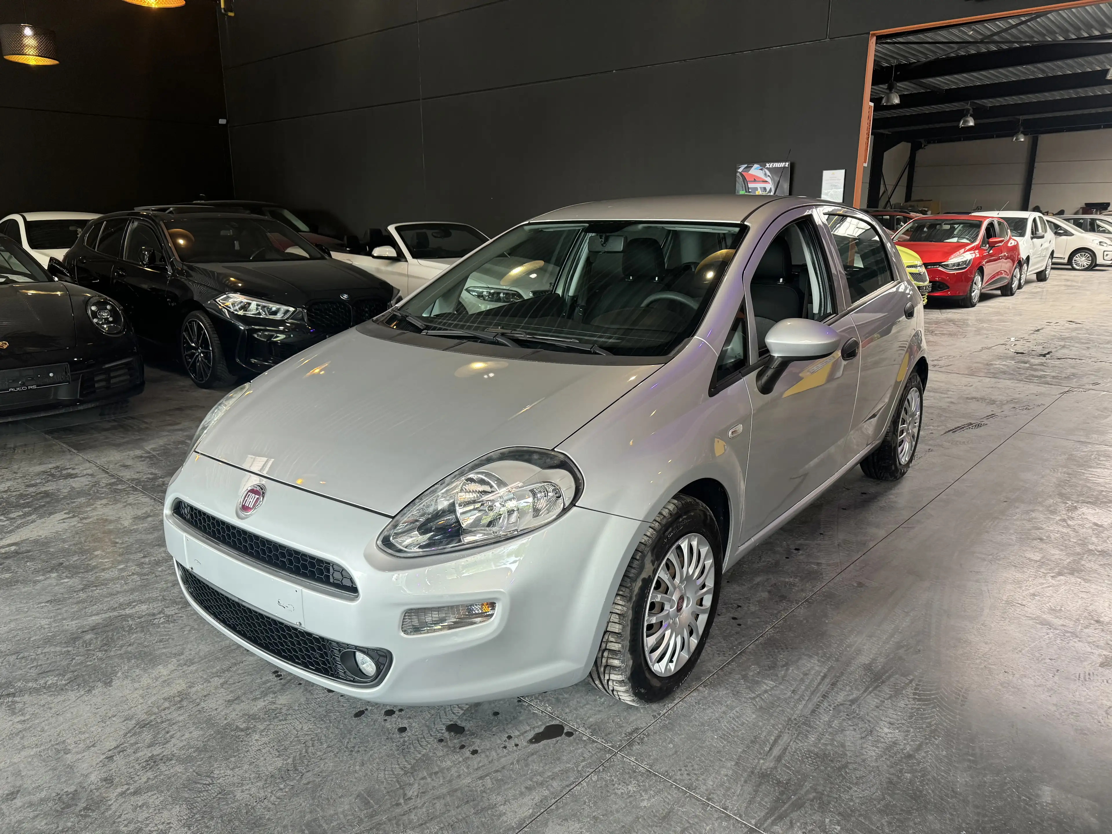 Fiat Punto 1.2i -44.892 KM ! 5 PORTES - A/C - RADIO CD/MEDIA — photo 4