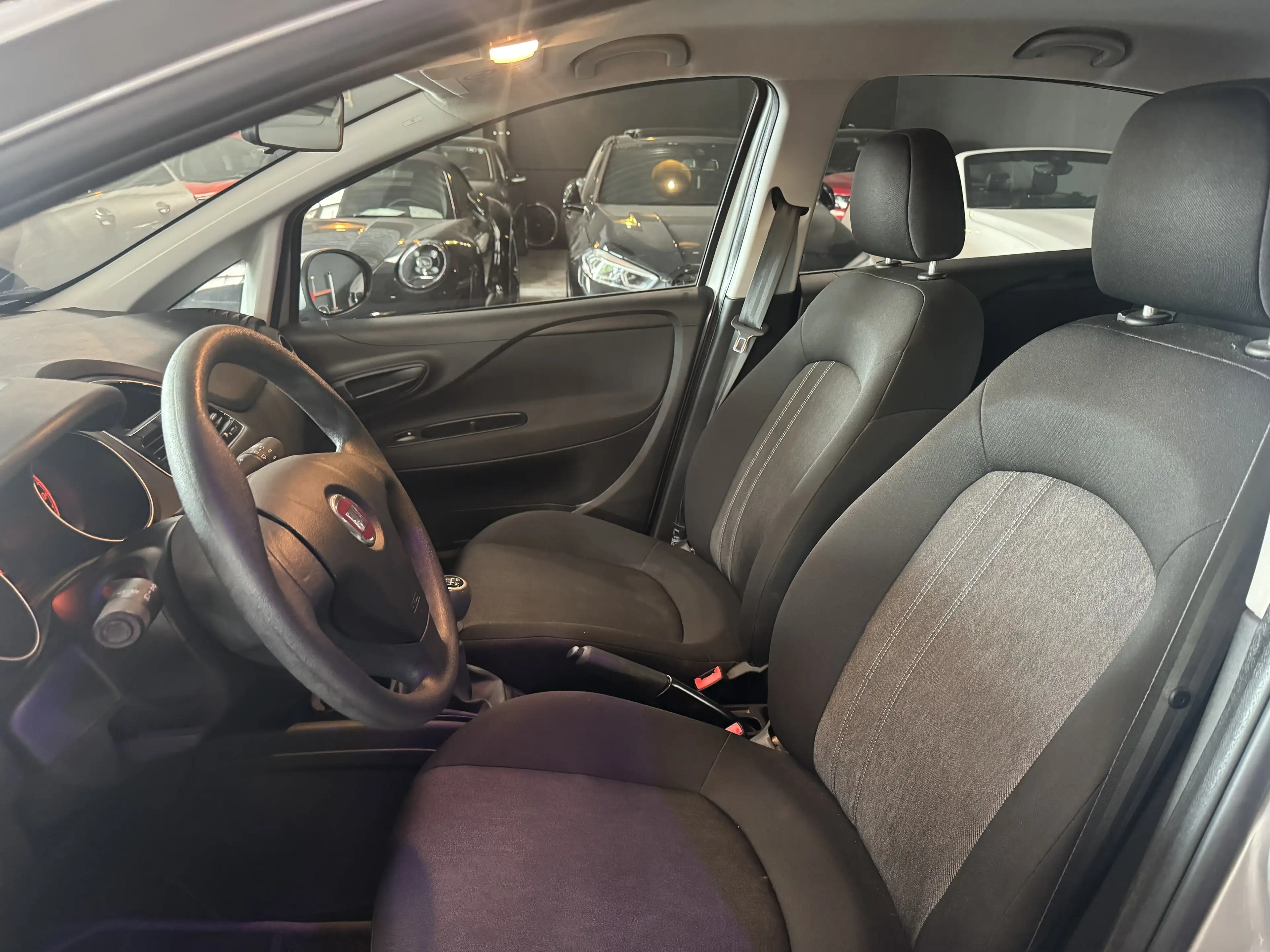 Fiat Punto 1.2i -44.892 KM ! 5 PORTES - A/C - RADIO CD/MEDIA — photo 11