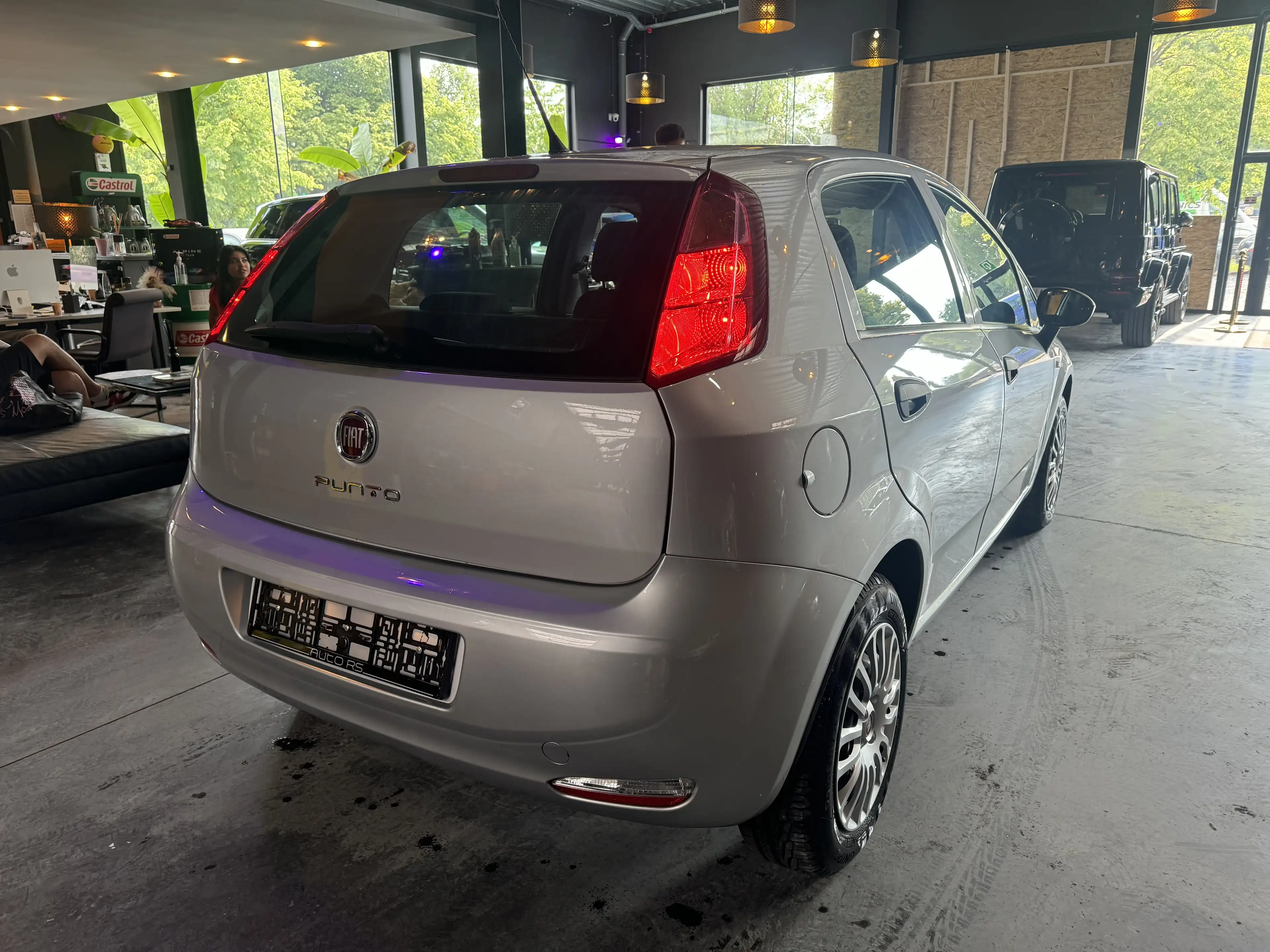 Fiat Punto 1.2i -44.892 KM ! 5 PORTES - A/C - RADIO CD/MEDIA — photo 6
