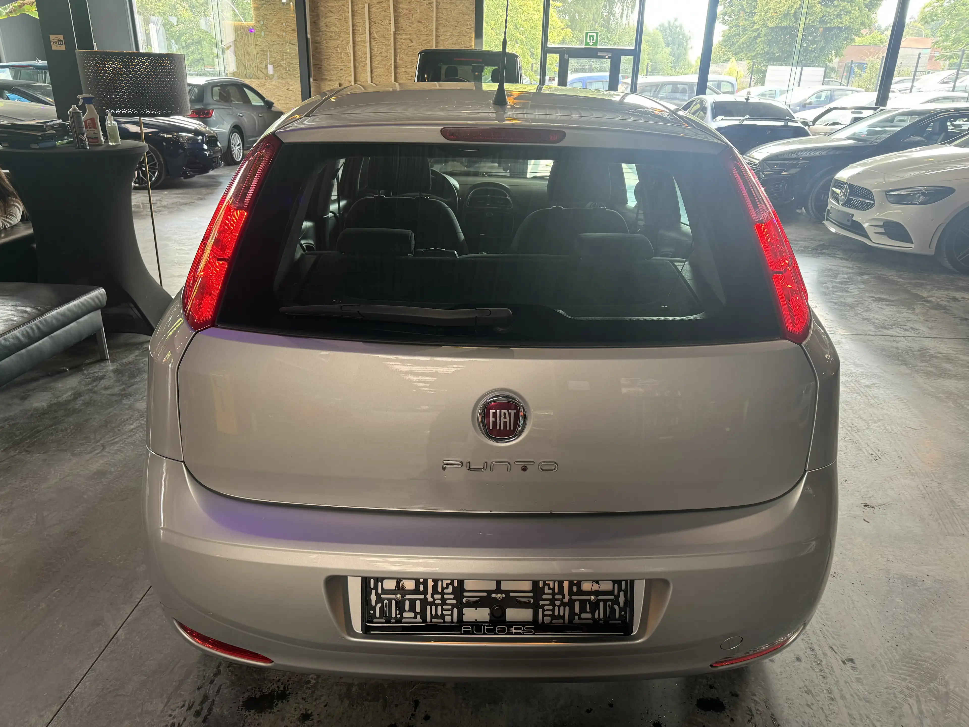Fiat Punto 1.2i -44.892 KM ! 5 PORTES - A/C - RADIO CD/MEDIA — photo 7