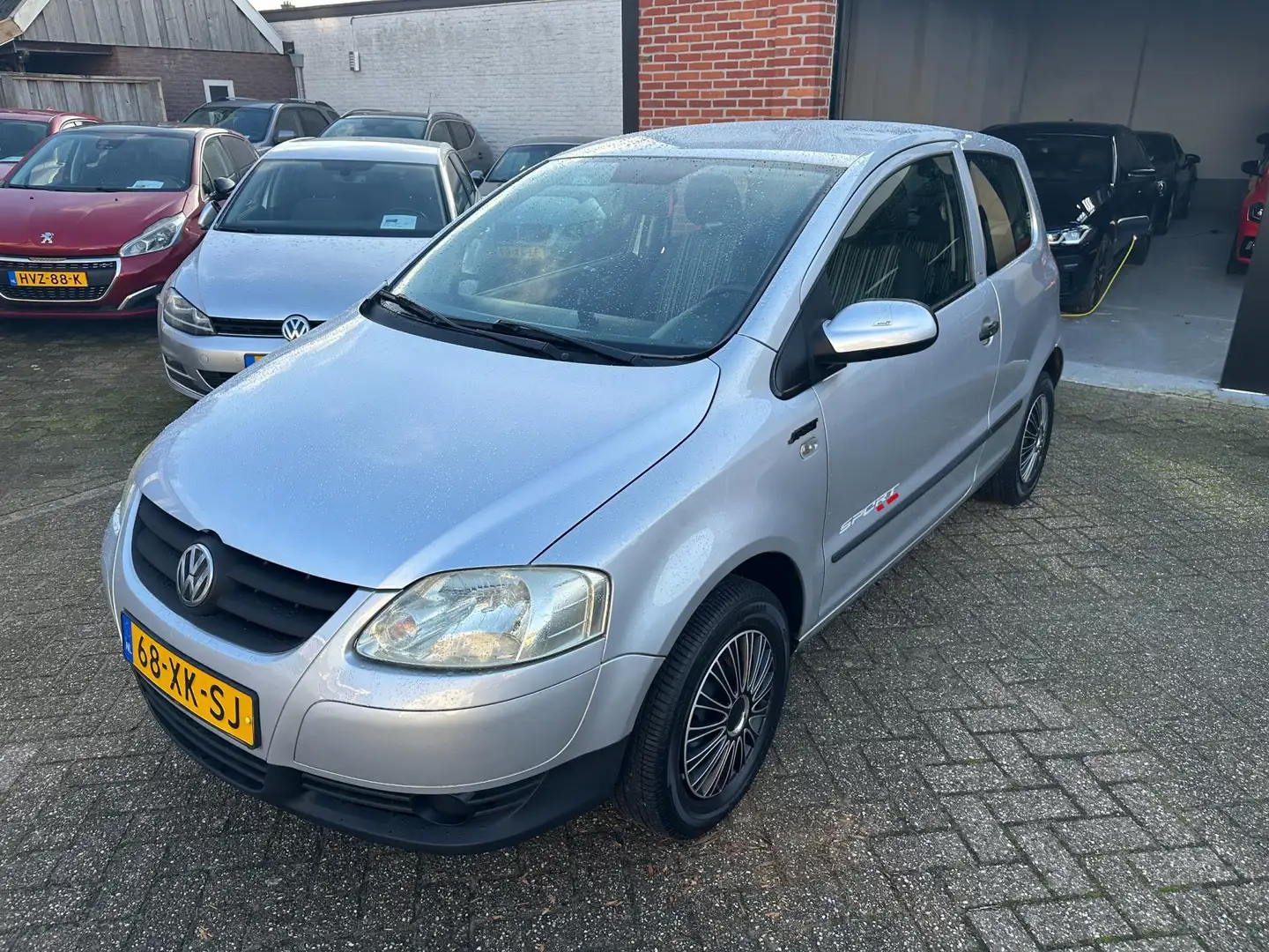 Volkswagen Fox 1.2 Trendline Grijs - 2