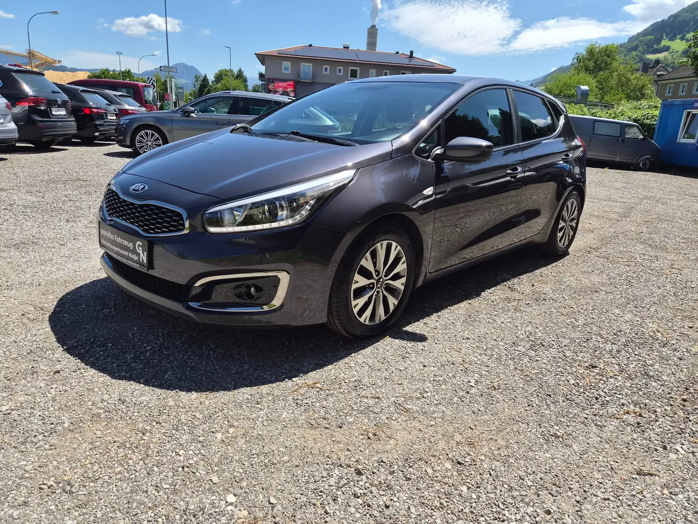Kia Ceed / cee'd cee'd 1,4 CRDi Silber Grau - 1