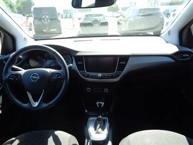 Opel Crossland X view 12