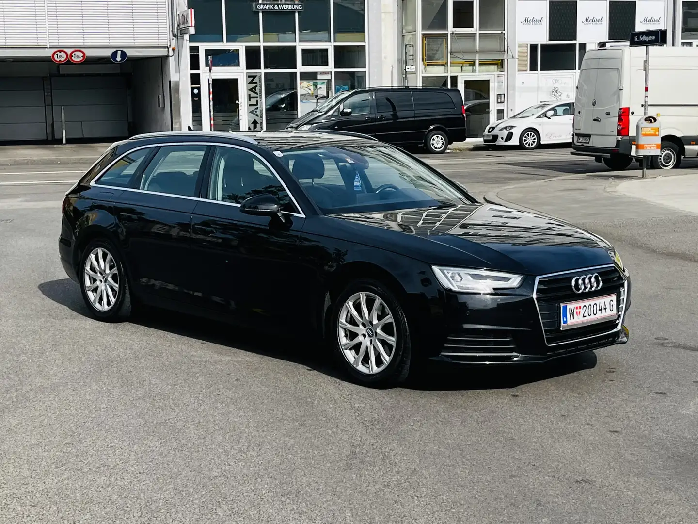 Audi A4 Avant 2,0 TDI S-tronic *LEDER* - 2