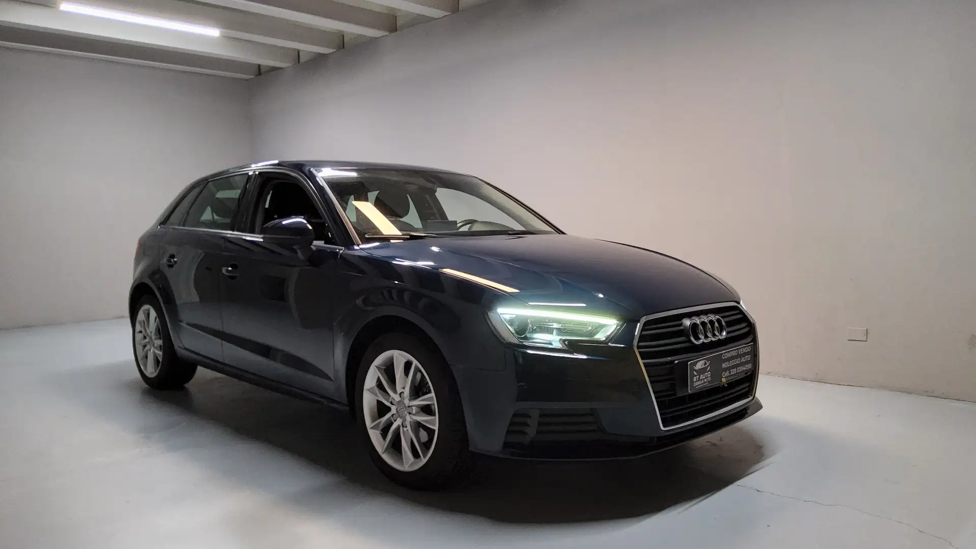 Audi A3 Sportback 1.6 tdi Sport 110cv - 1