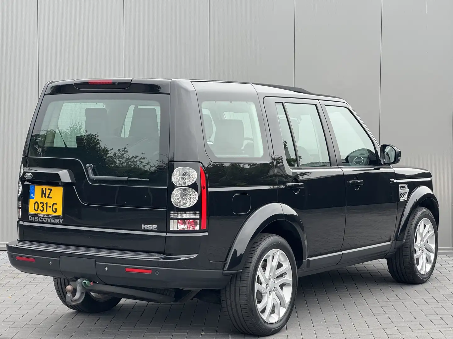 Land Rover Discovery 3.0 SDV6 HSE 7-Persoons | Panorama | Meridian | Tr Zwart - 2