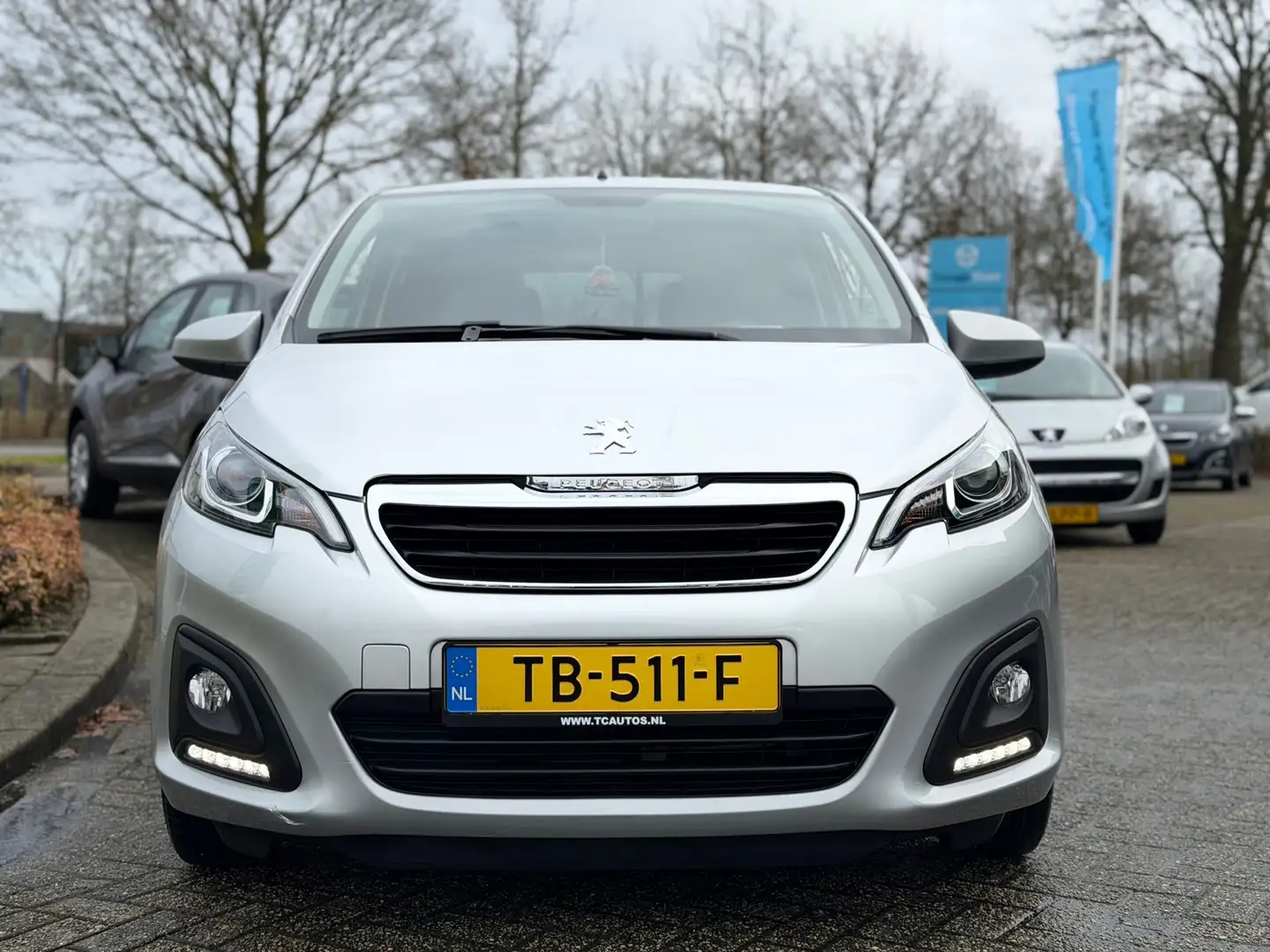 Peugeot 108 1.0 e-VTi Active AUTOMAAT 31.000 nap Grau - 2