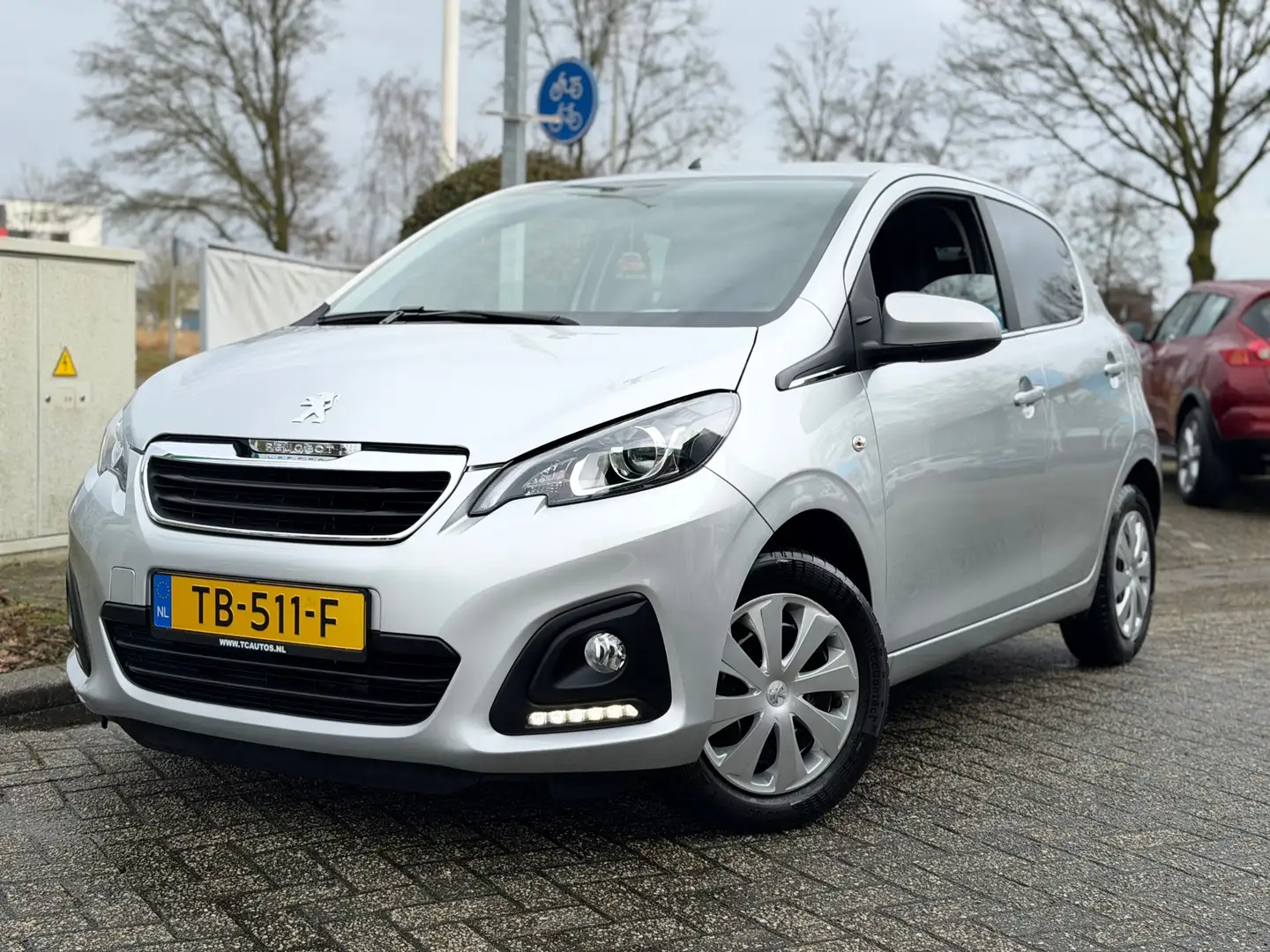 Peugeot 108 1.0 e-VTi Active AUTOMAAT 31.000 nap Grau - 1