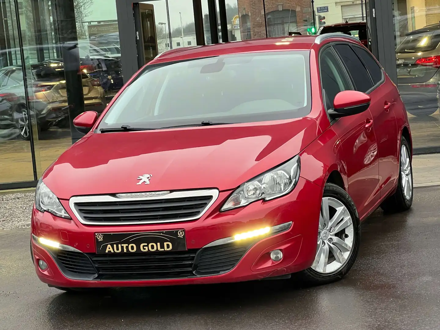 Peugeot 308 1.6 BlueHDi/NAVIGATION/FACELIFT/EURO6B/1PROP CARNE Rosso - 1