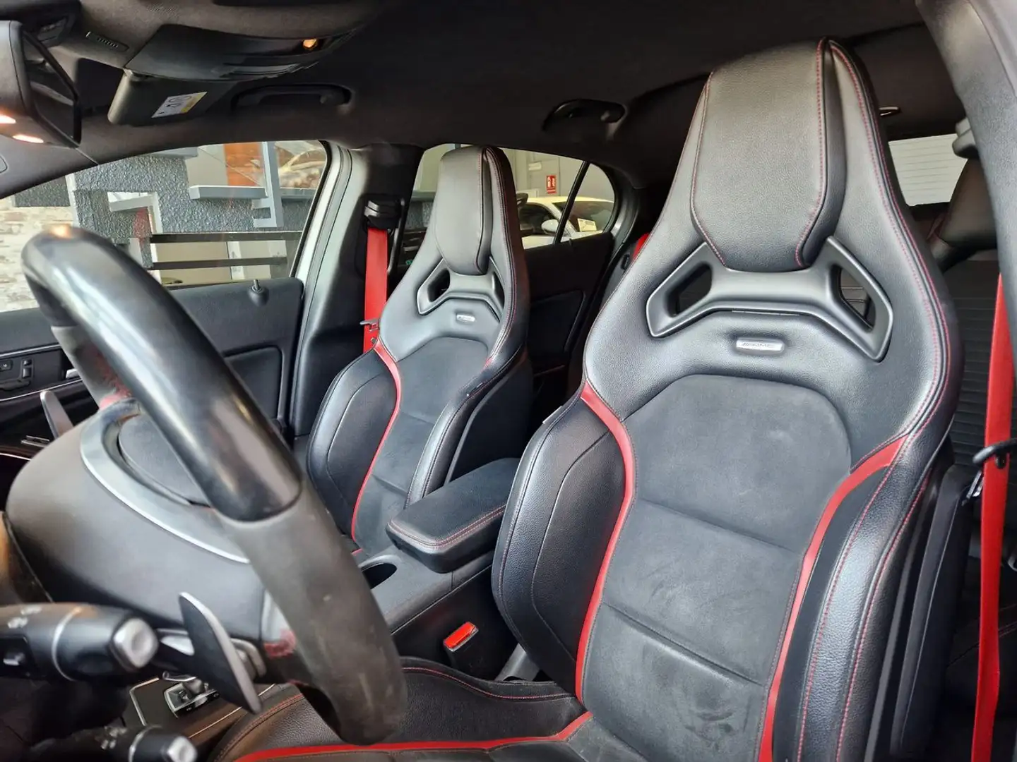 Mercedes-Benz GLA 45 AMG 4Matic 381 Aut. Gris - 2